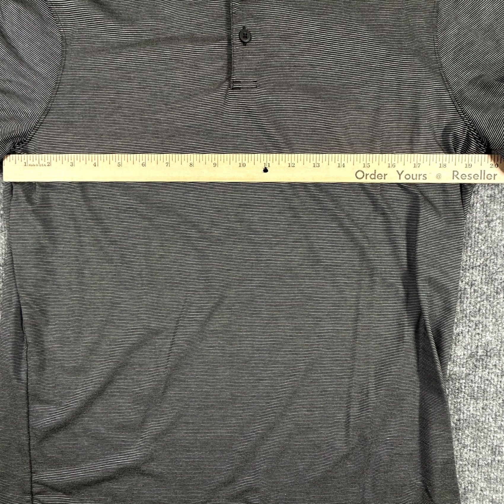 Lululemon Lululemon Polo Shirt Mens Large Black Gray Striped Lightweight Golf Performance Shirt Size US L / EU 52-54 / 3 - 4 Thumbnail