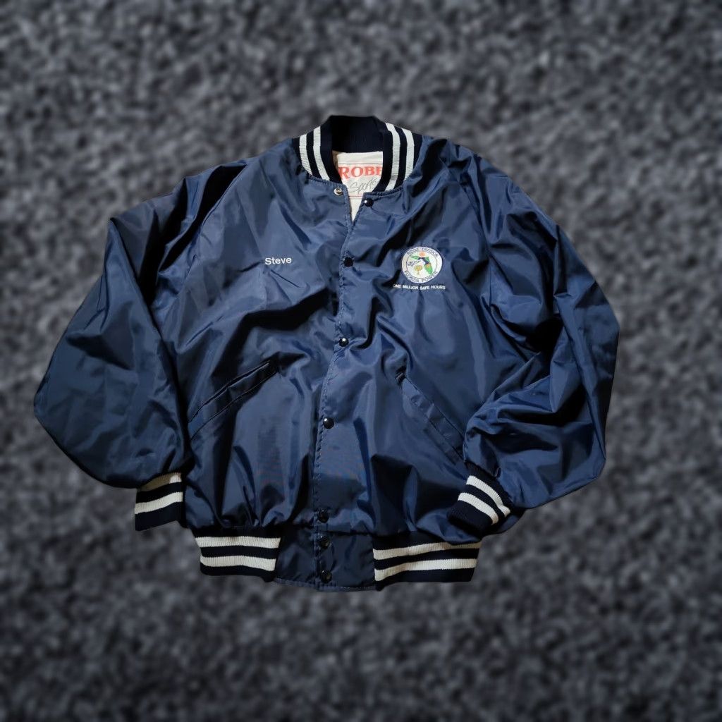 Vintage VINTAGE 80s Robby Sportswear Florida Power Construction 1M Safe Hours Nylon Jacket XL Blue Mens Bomber Jacket 80s Workwear Size US XL / EU 56 / 4 - 1 Thumbnail