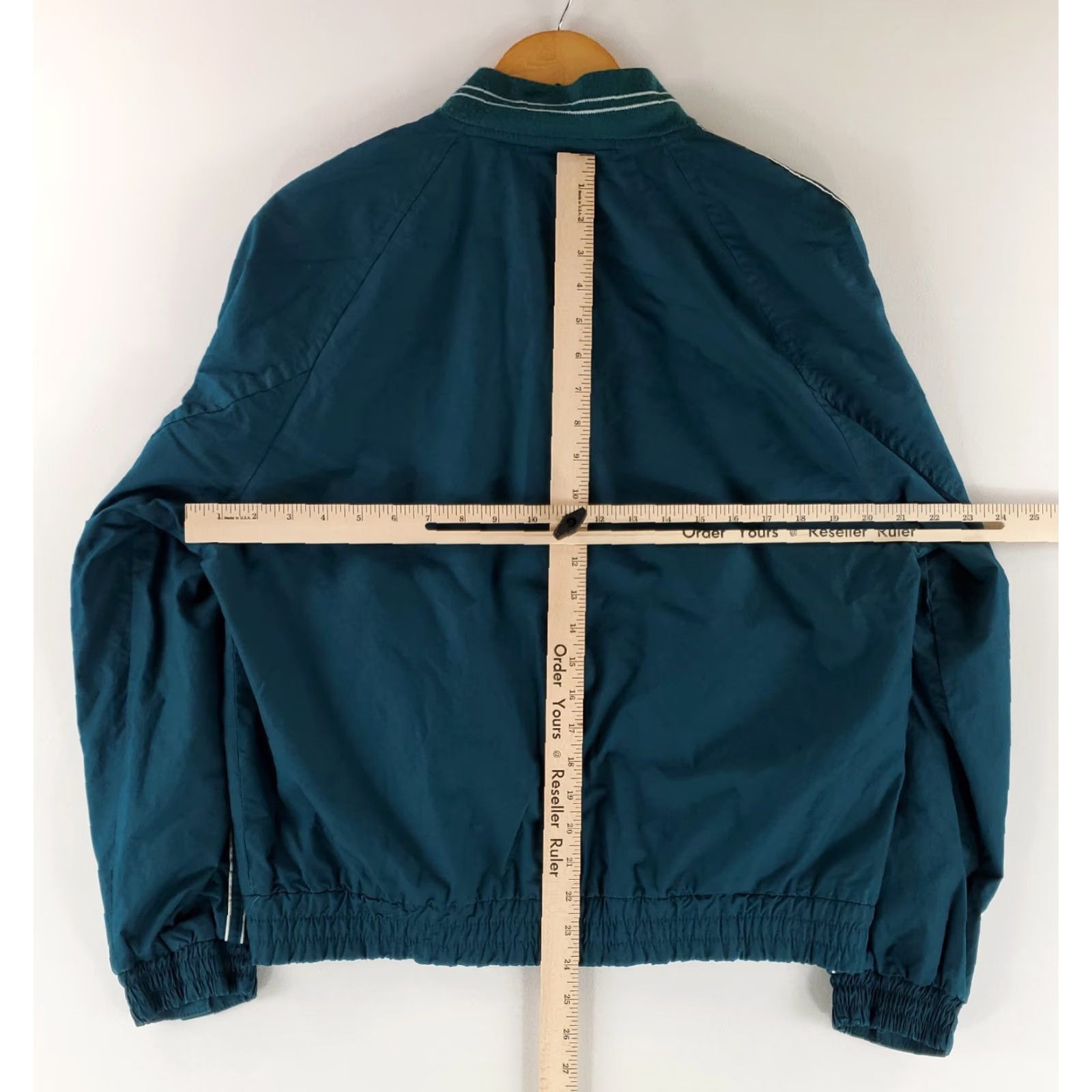 Izod **VTG 80s Izod Lacoste Green Full Zip Track Jacket Mens M** User: VTG 80s Izod Lacoste Green Full Zip Track Jacket Mens M Size US M / EU 48-50 / 2 - 8 Thumbnail
