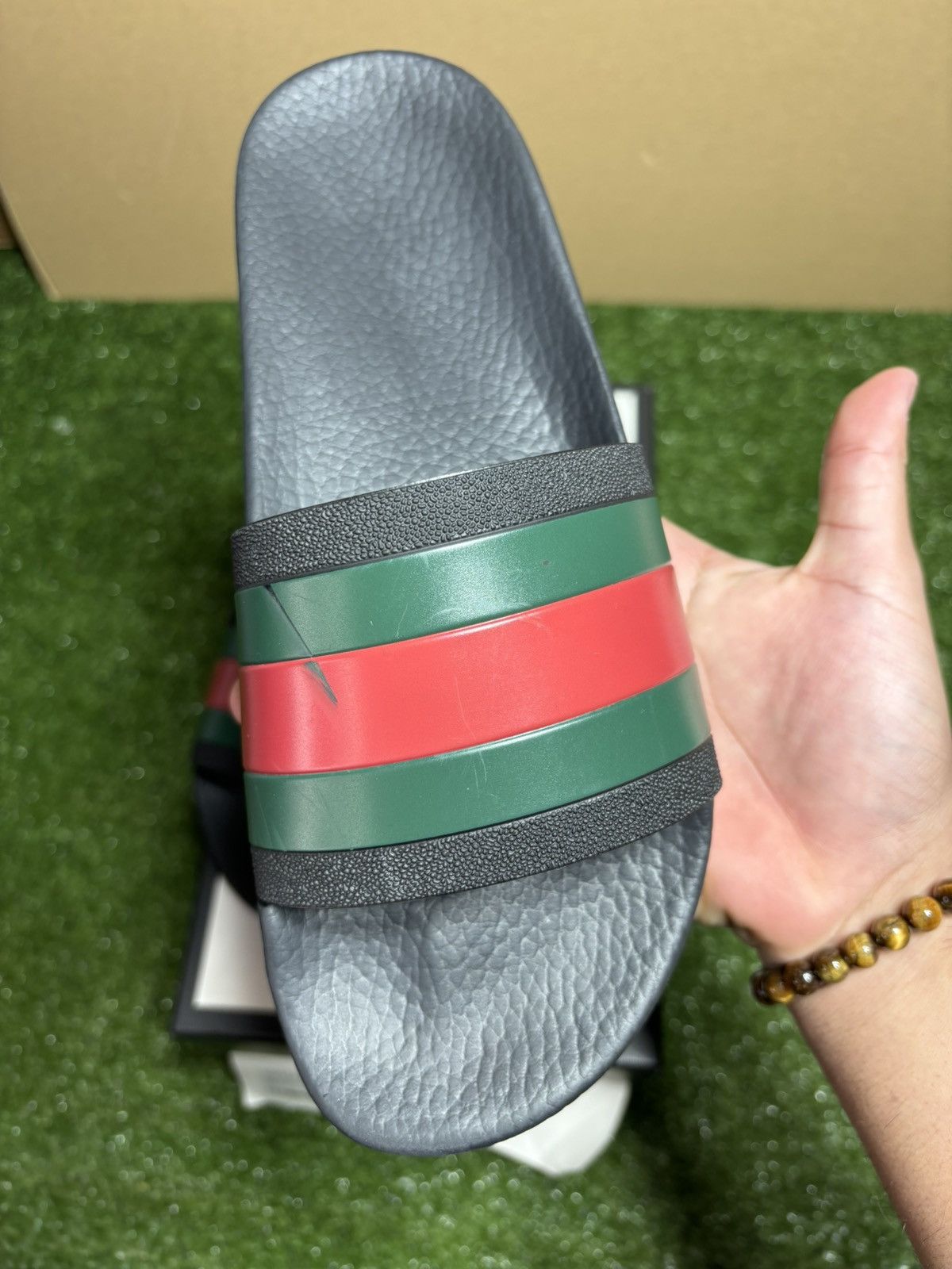 Gucci Gucci pursuit pool slide Size US 9 / EU 42 - 5 Thumbnail