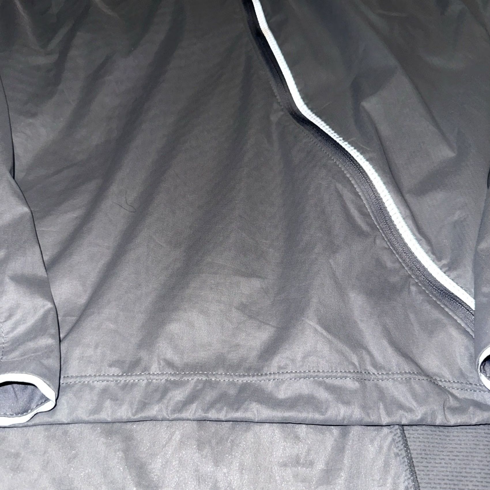 Nike Nike Shield Jacket Womens Large Gray Hooded Full Zip Running Windbreaker Size L / US 10 / IT 46 - 2 Thumbnail