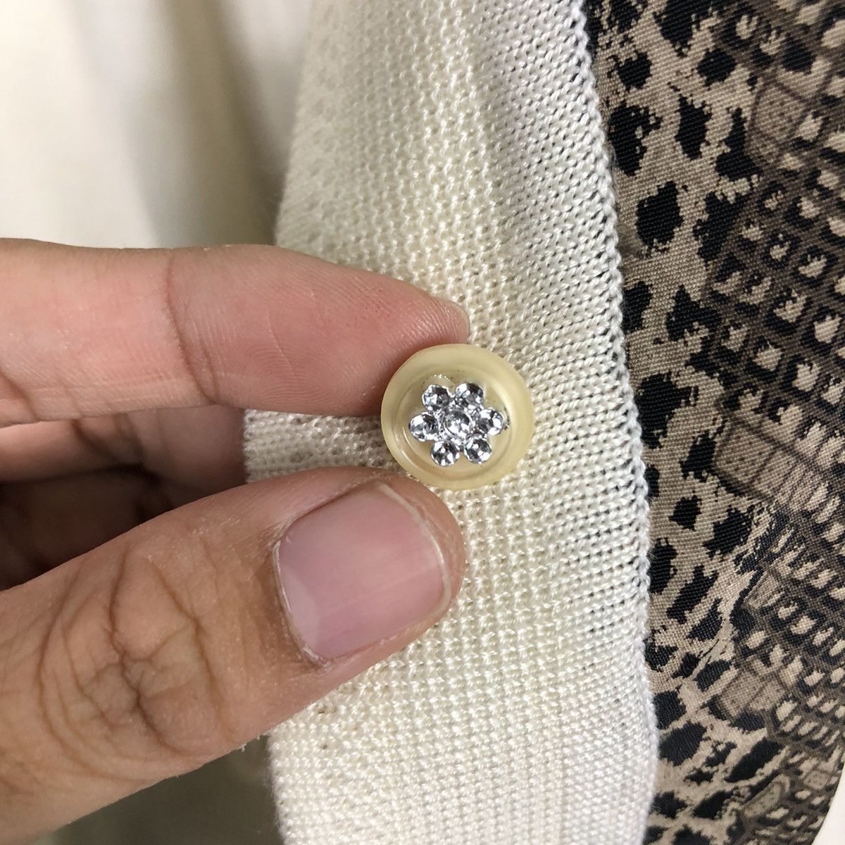 Japanese Brand 📌Vintage Cardigan Button Rote Roza Snake Skin Design Size US M / EU 48-50 / 2 - 17 Thumbnail