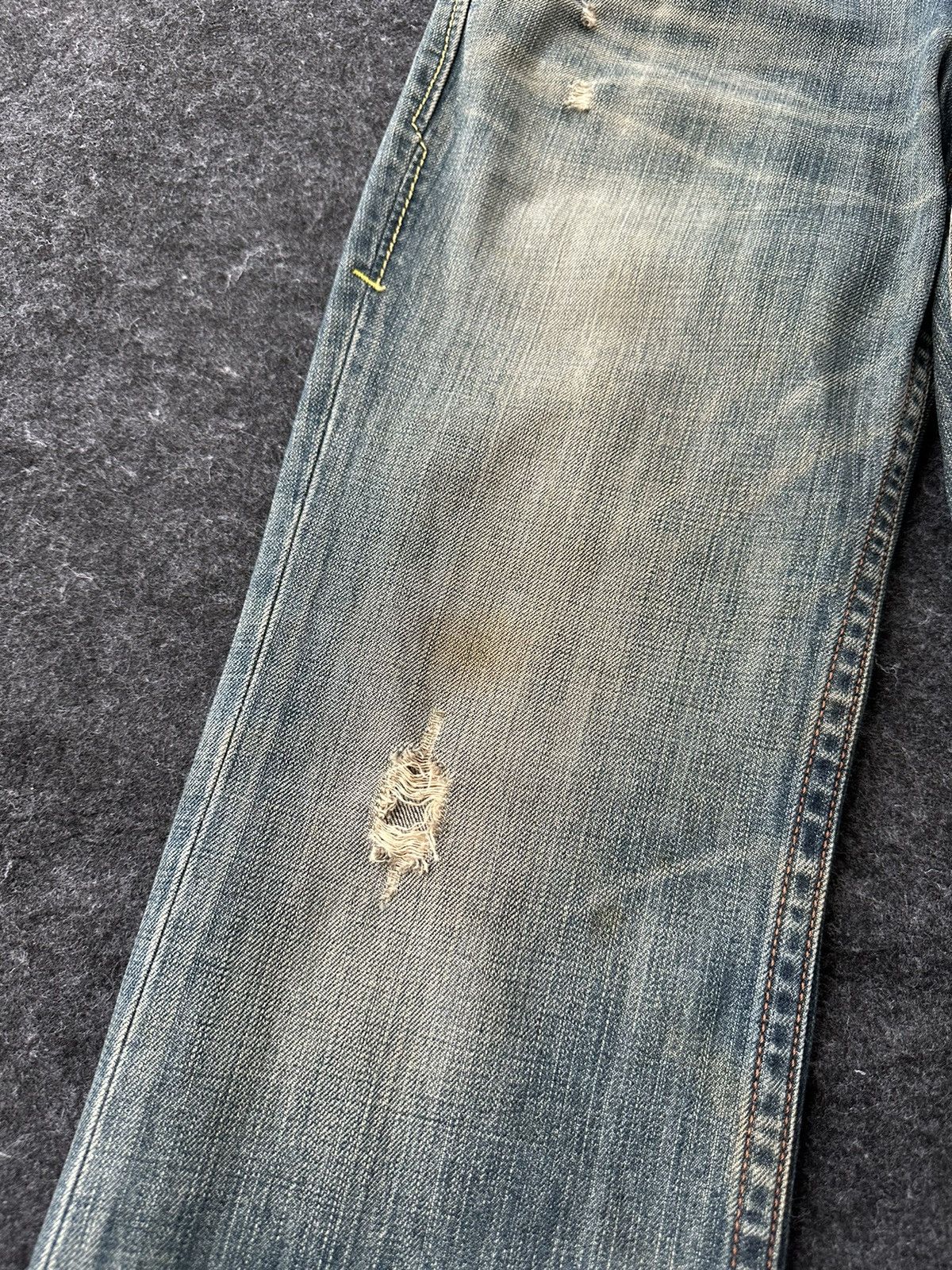 Levi's Vintage Levis Black Star Flare Dirty Style Denim D465 Size US 31 - 11 Thumbnail