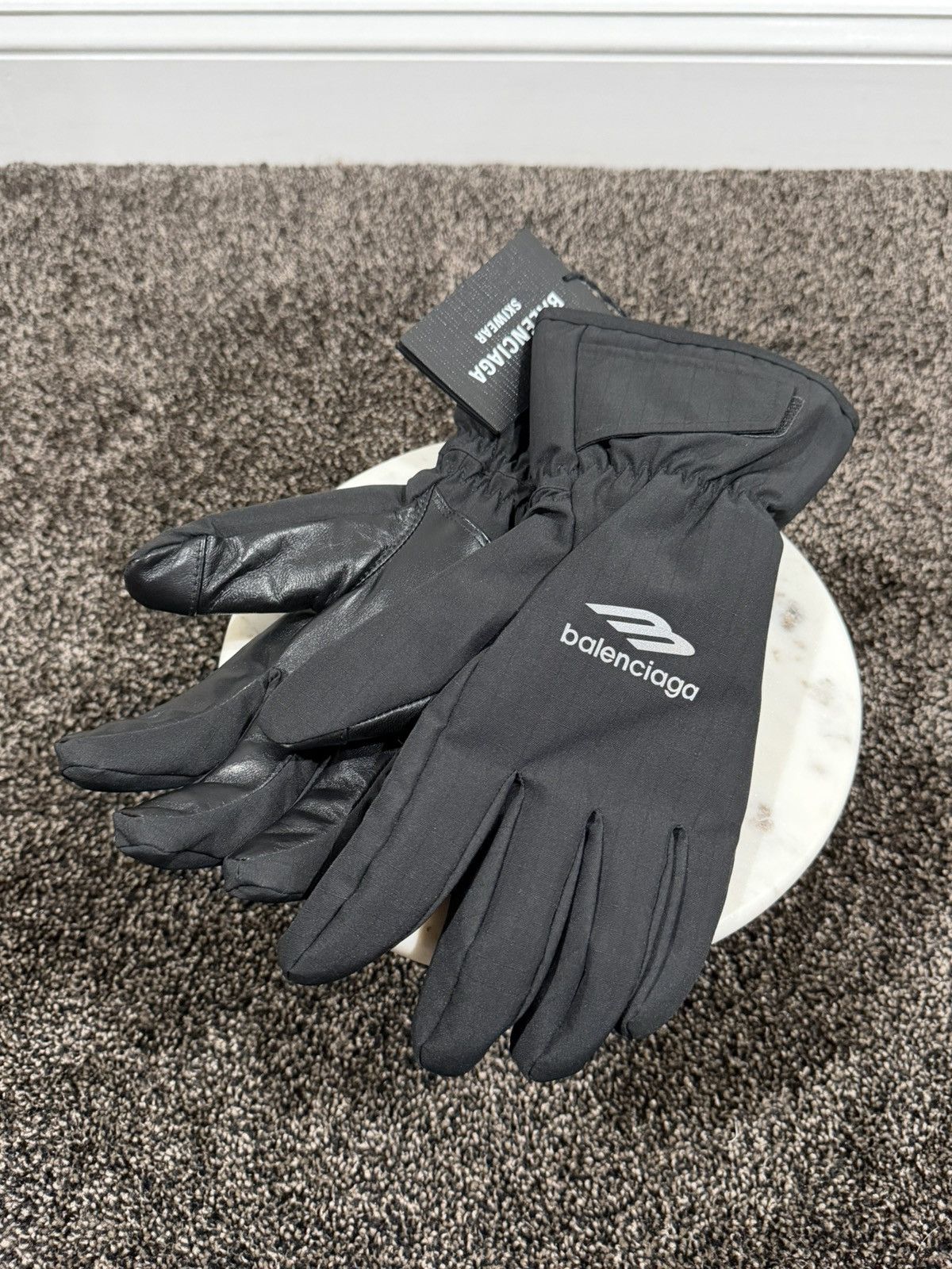 Balenciaga Balenciaga 3B Sports Icon Nylon Leather Black SkiWear Gloves Size ONE SIZE - 3 Thumbnail