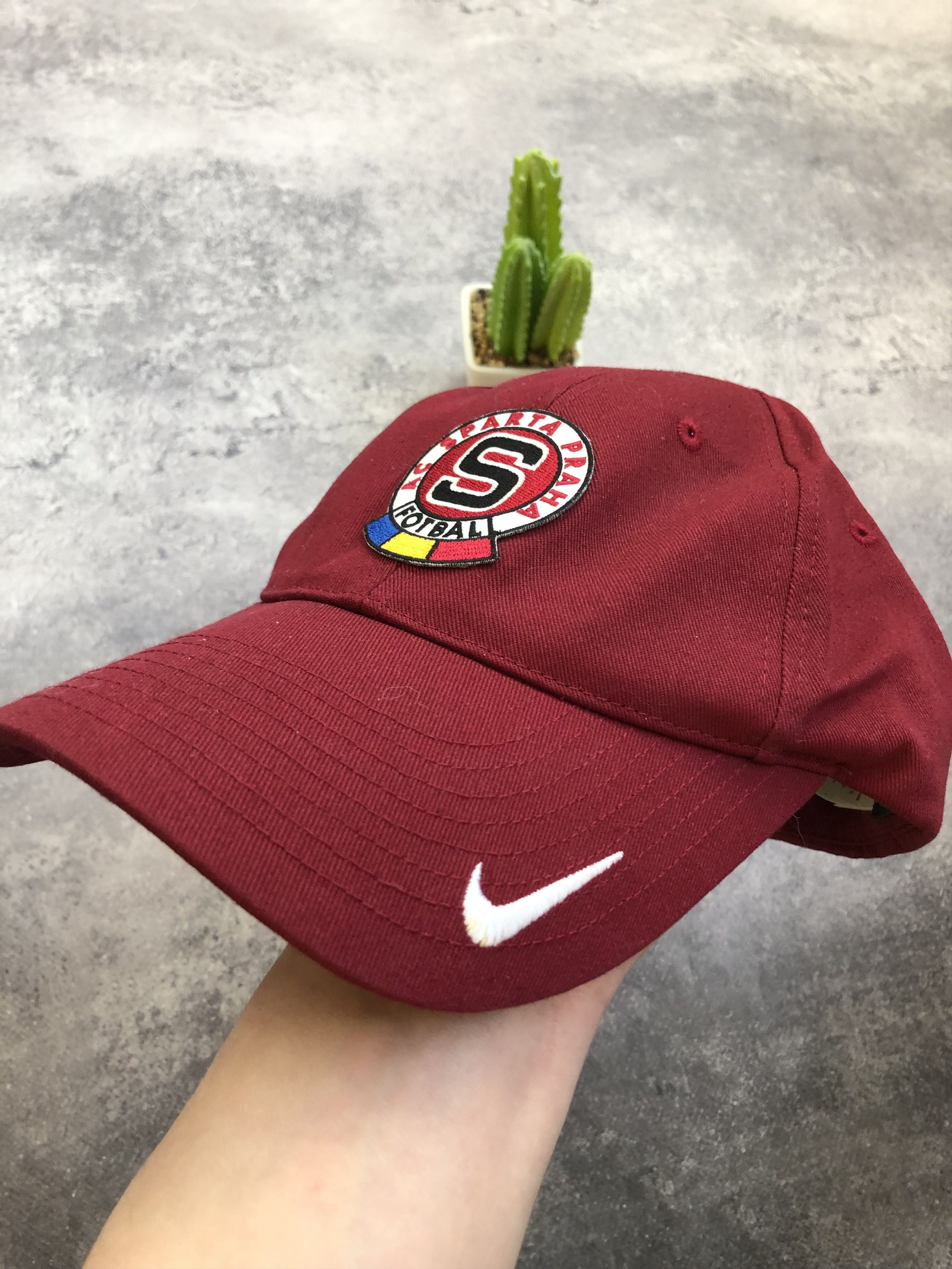 Nike NIKE AC SPARTA PRAHA FOOTBALL Cap Big Logo Streetwear Size ONE SIZE - 2 Thumbnail