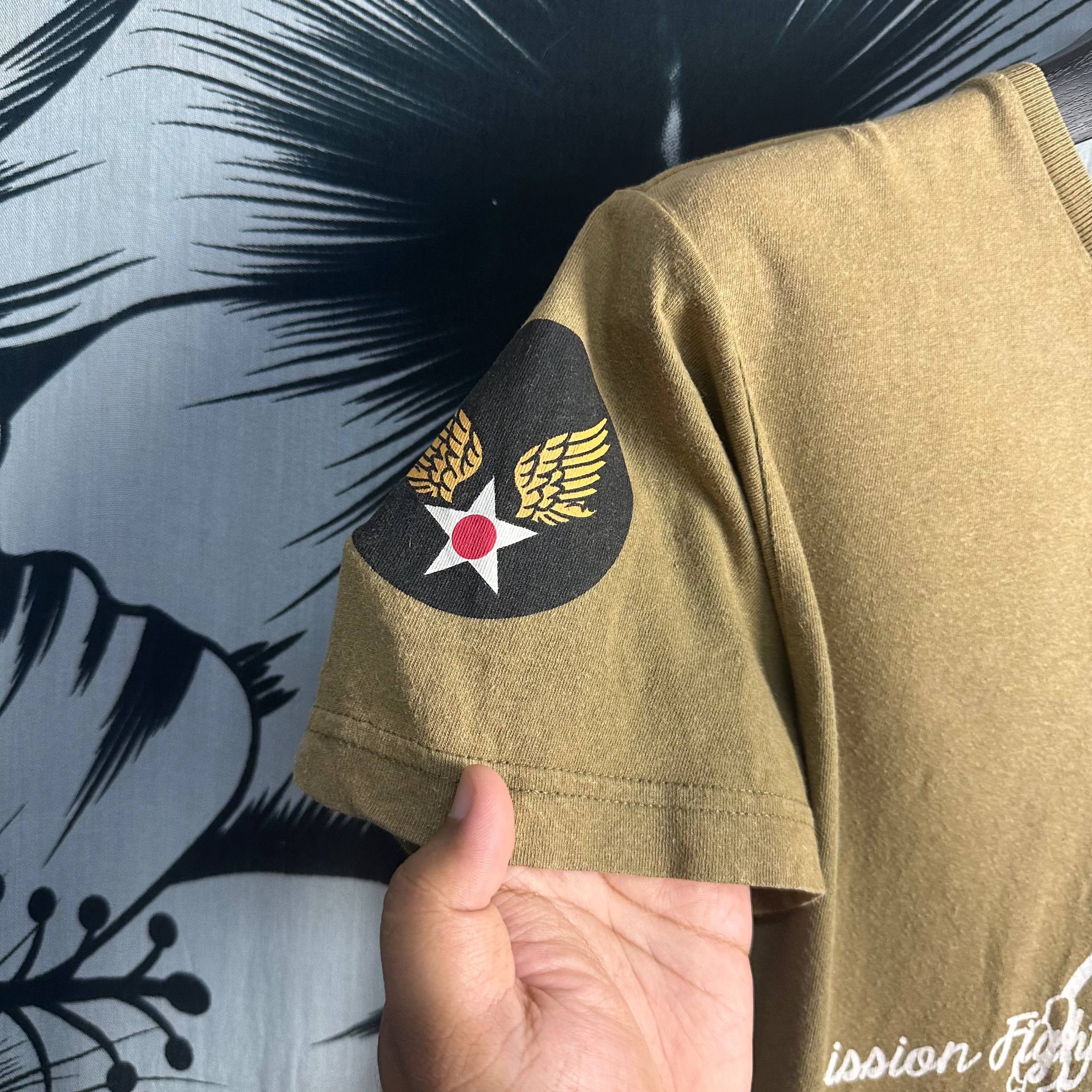 Vintage USAF Army Military Rough Japanese Brand T-Shirt Size US L / EU 52-54 / 3 - 6 Thumbnail