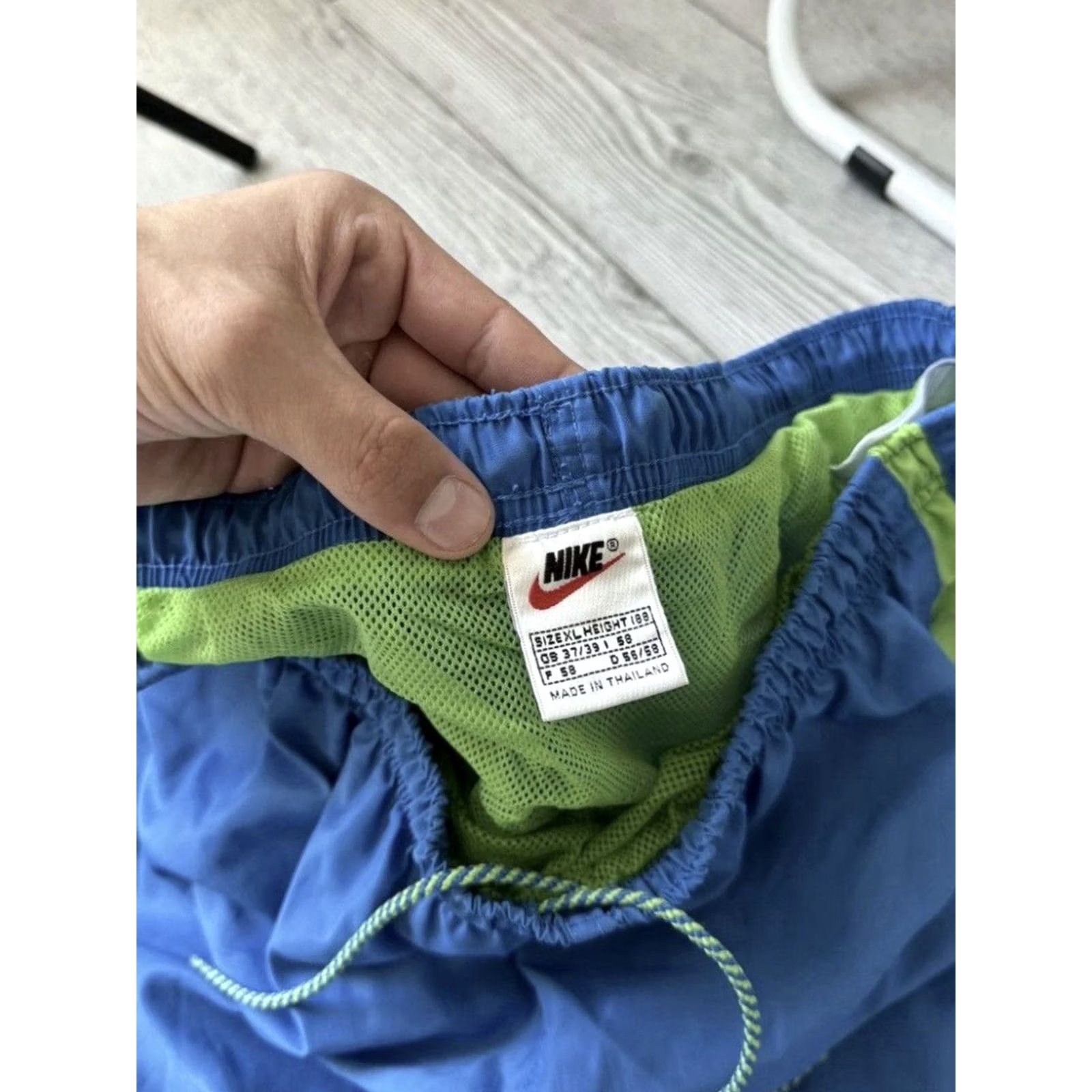 Nike VINTAGE NIKE BLUE NYLON SHORTS LOGO 90s XL MEN Size US 36 / EU 52 - 6 Thumbnail