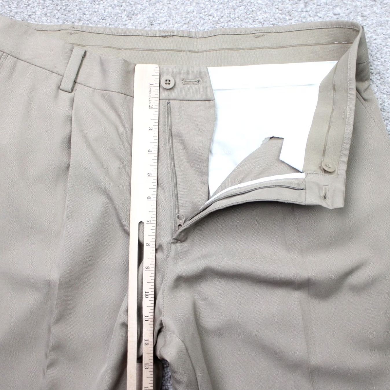 Nike Nike Pants Mens 34x28 Beige Pleated Straight Leg 100% Polyester Nike Dri-Fit 502553-235 Size US 34 / EU 50 - 7 Thumbnail