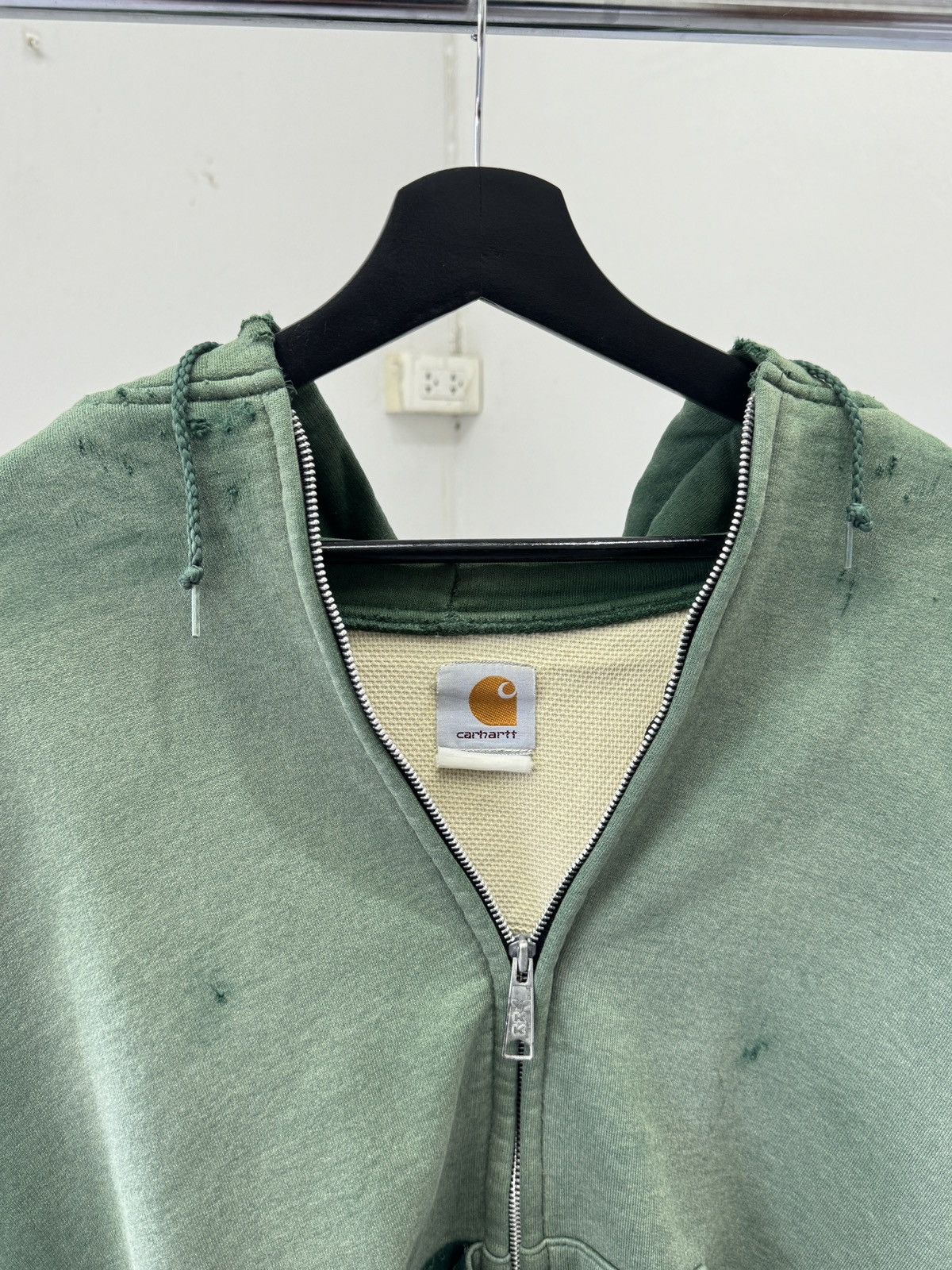 Carhartt × Vintage Distressed Sunfaded 90’s Carhartt Zip Up Hoodie Size US L / EU 52-54 / 3 - 4 Thumbnail