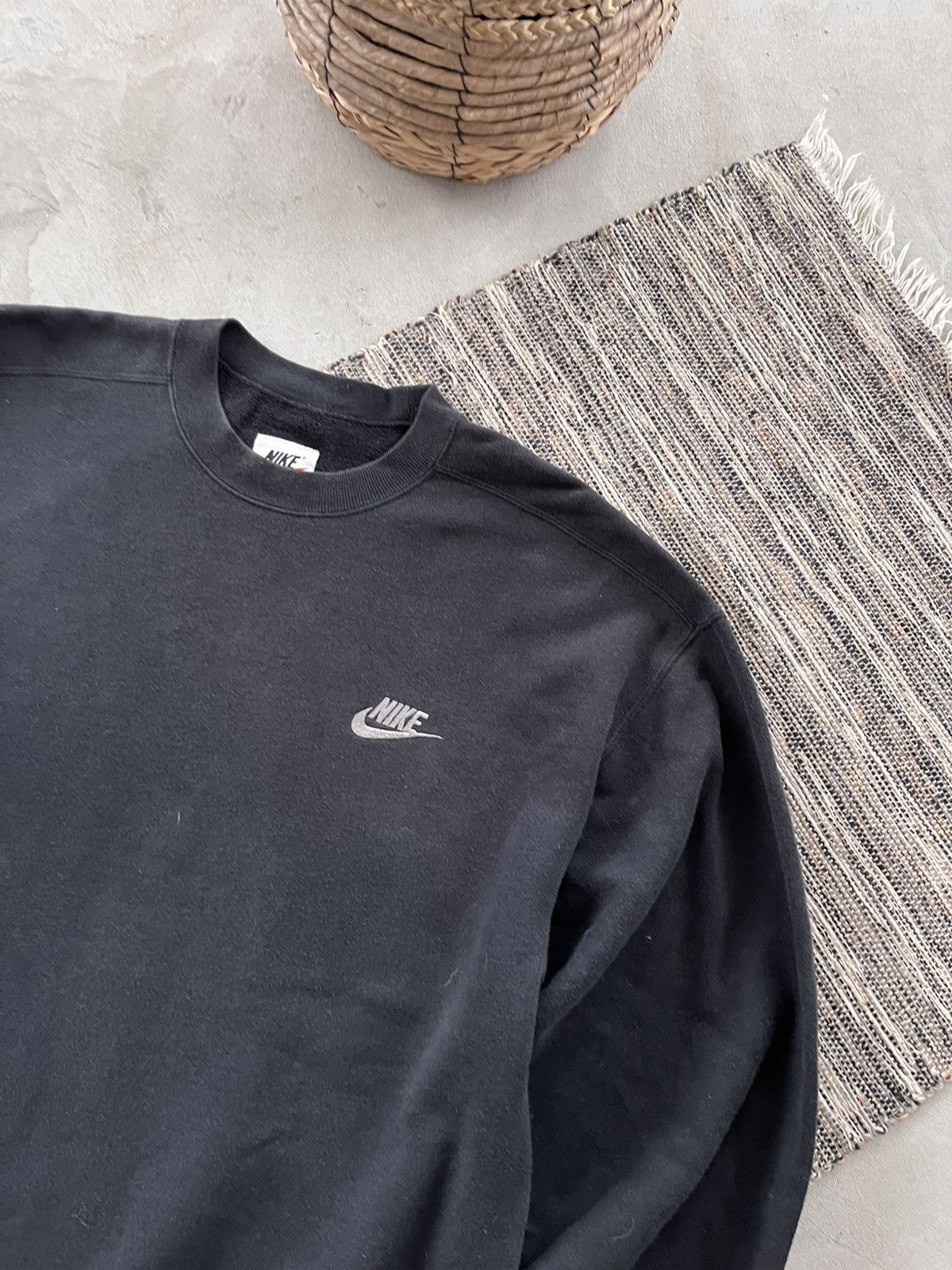 Nike 90s Vintage Nike Faded Black Boxy Fit sk8 blank Sweatshirt Size US L / EU 52-54 / 3 - 4 Thumbnail