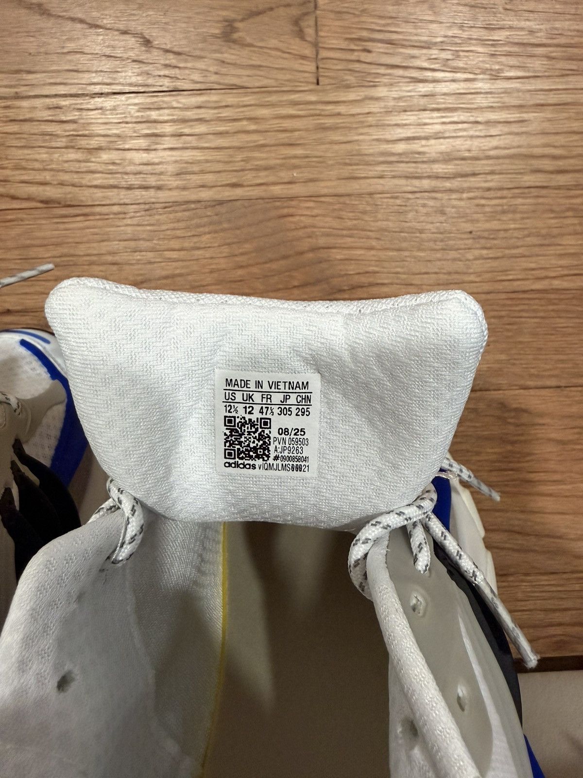 Pharrell Adidas adistar Jellyfish 'Royal blue' Size US 12 / EU 45 - 8 Thumbnail