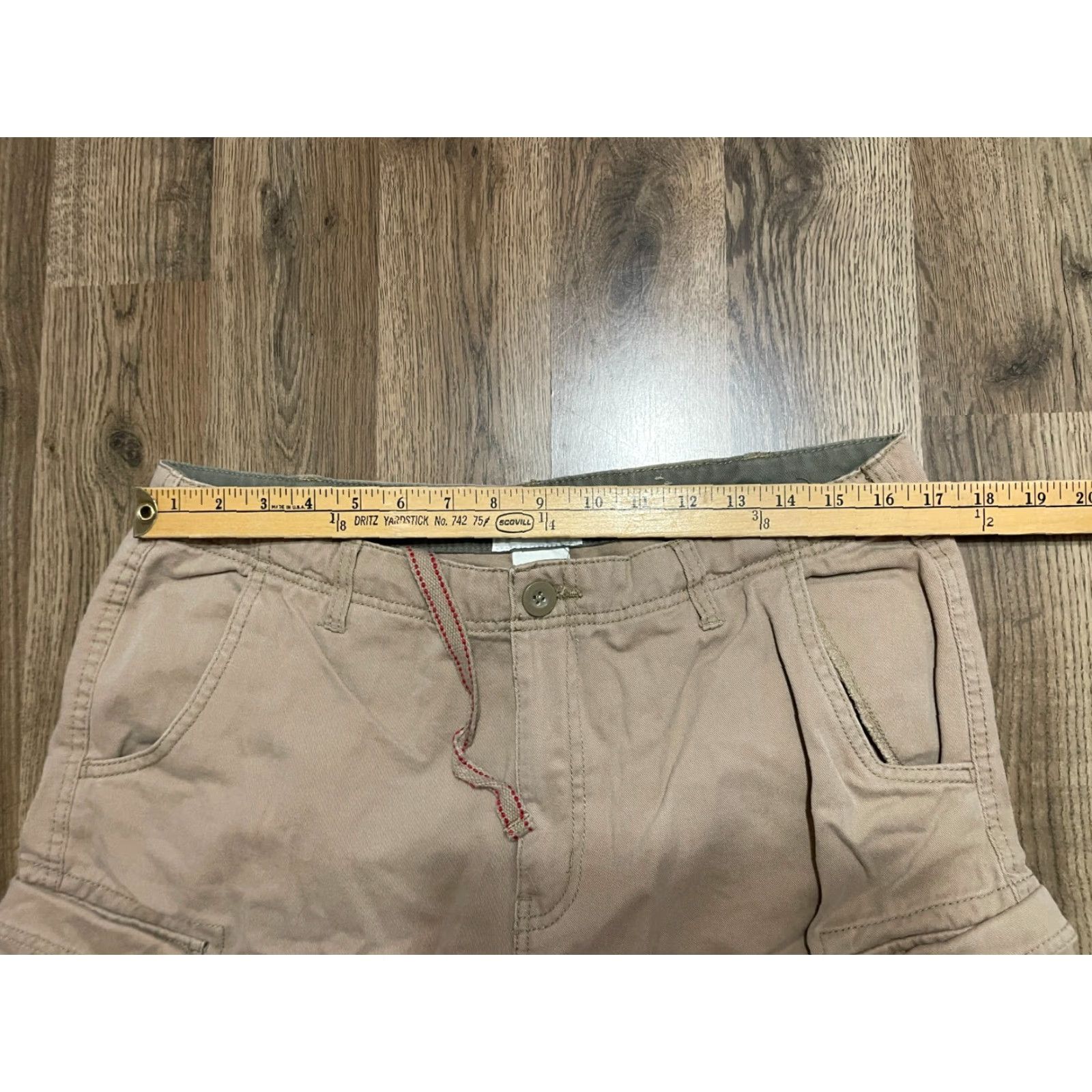 MILLY Old Mill Shorts Men 34 Khaki Cargo Shorts Multi Pockets Beige Beige Cargo Pockets 34 Mens Size US 34 / EU 50 - 5 Thumbnail