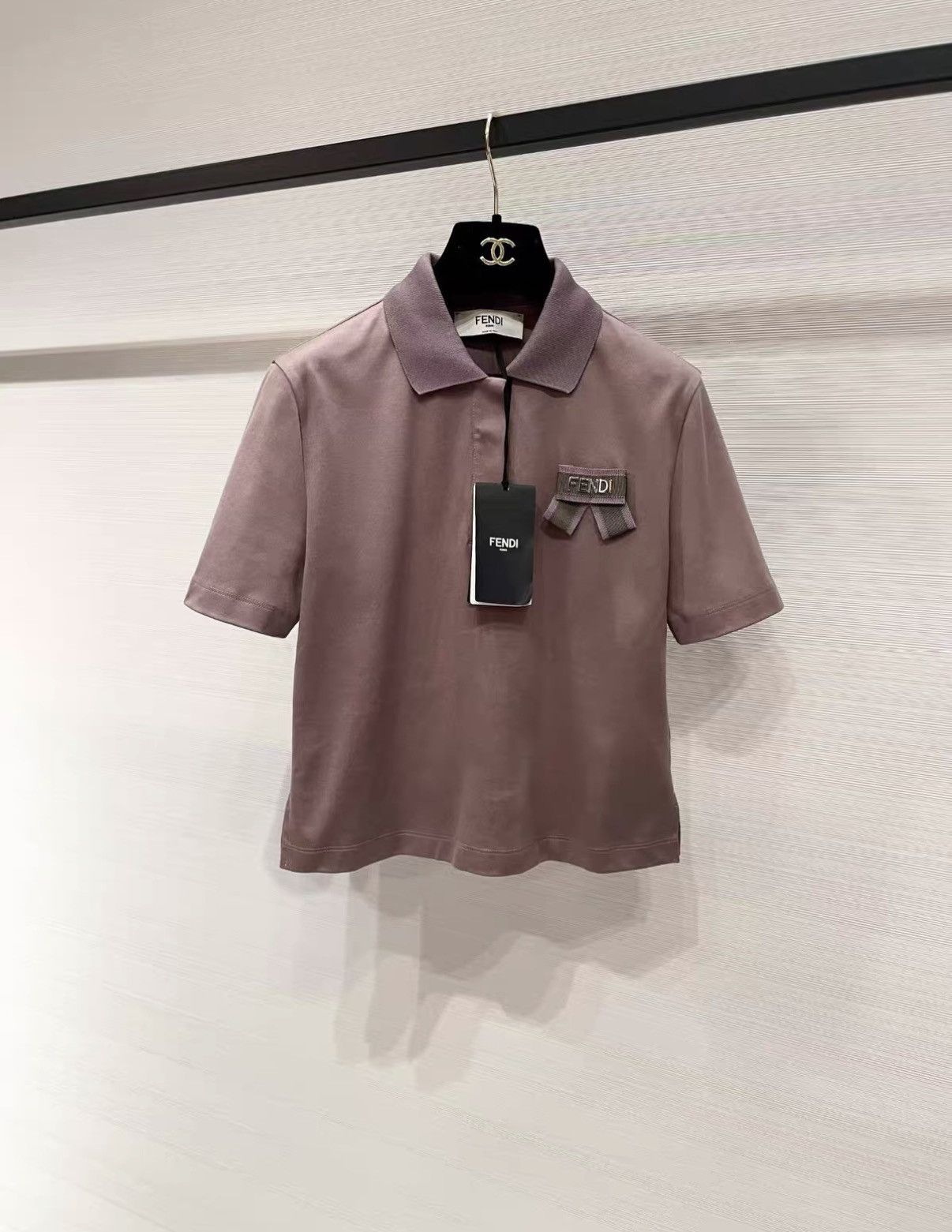 Fendi Fendi Size 38 Stylish Women's Short Sleeve Polo T-shirt J33 Size S / US 4 / IT 40 - 1 Thumbnail
