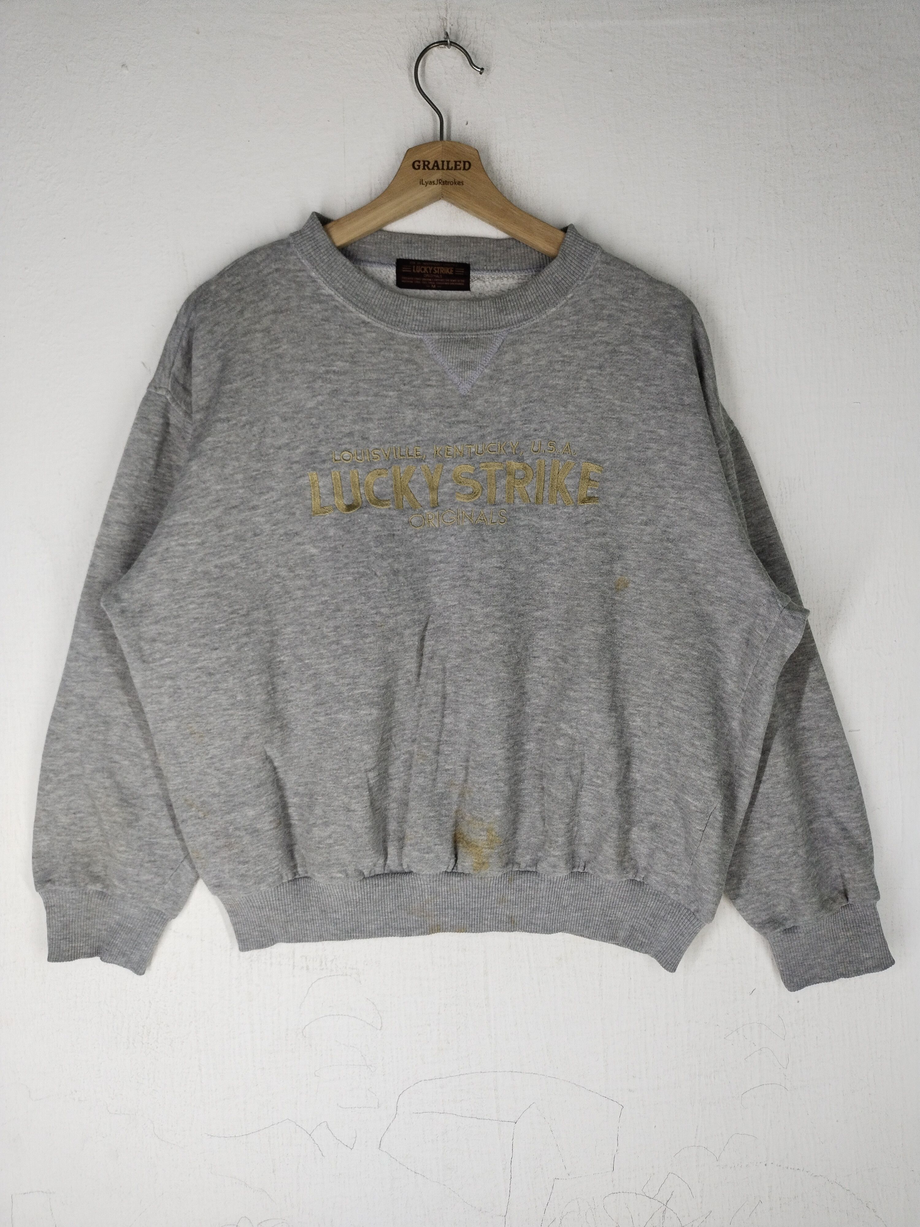 Vintage Vintage Lucky Strike Embroidered Baggy Sweatshirt Size US M / EU 48-50 / 2 - 1 Thumbnail