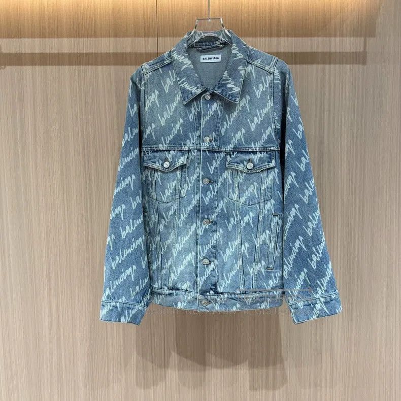Balenciaga Balenciaga Letter Logo Embossed Denim Jacket Size XS / US 0-2 / IT 36-38 - 3 Thumbnail