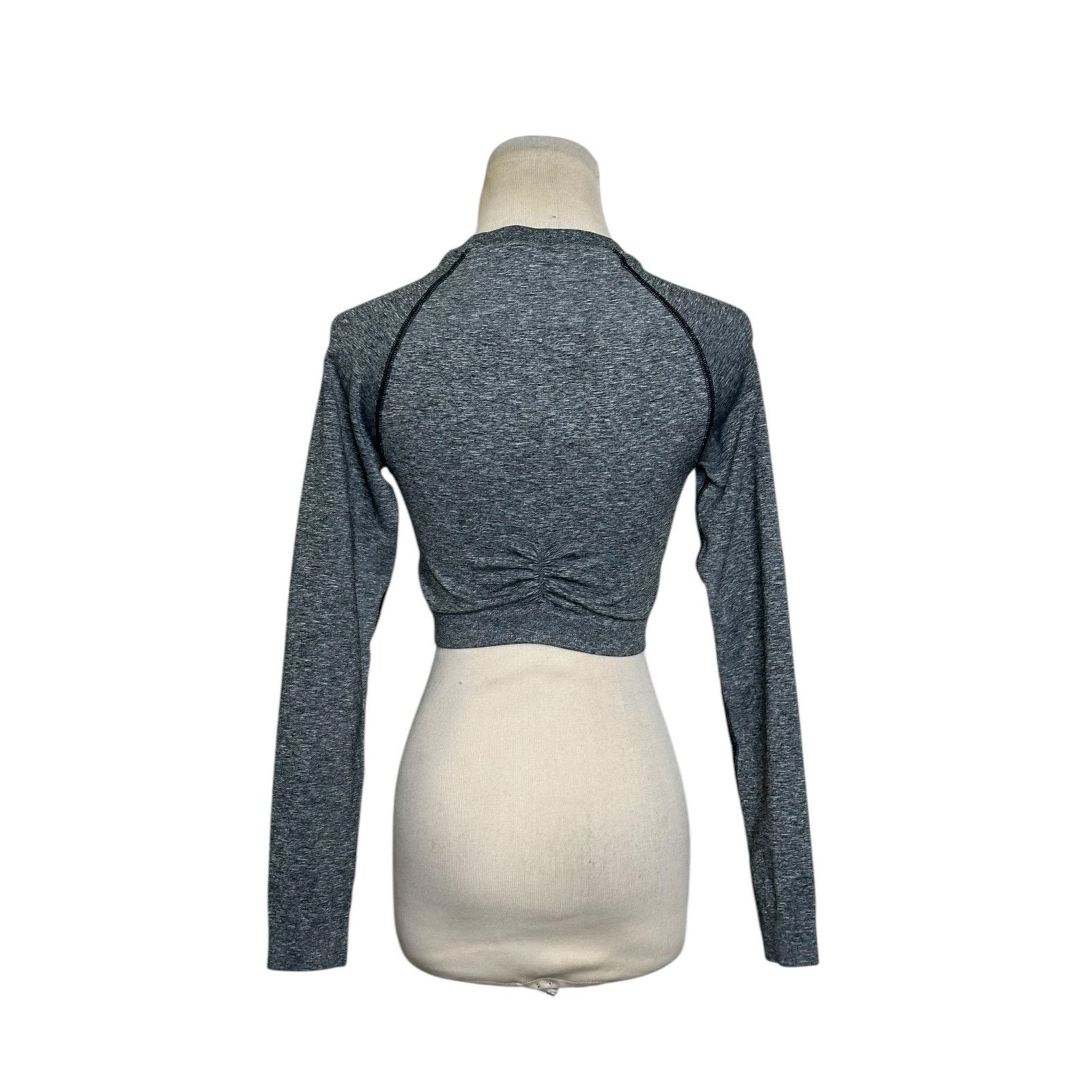 Gymshark Gymshark Adapt Seamless Long Sleeve Crop Top size Small Size S / US 4 / IT 40 - 8 Thumbnail