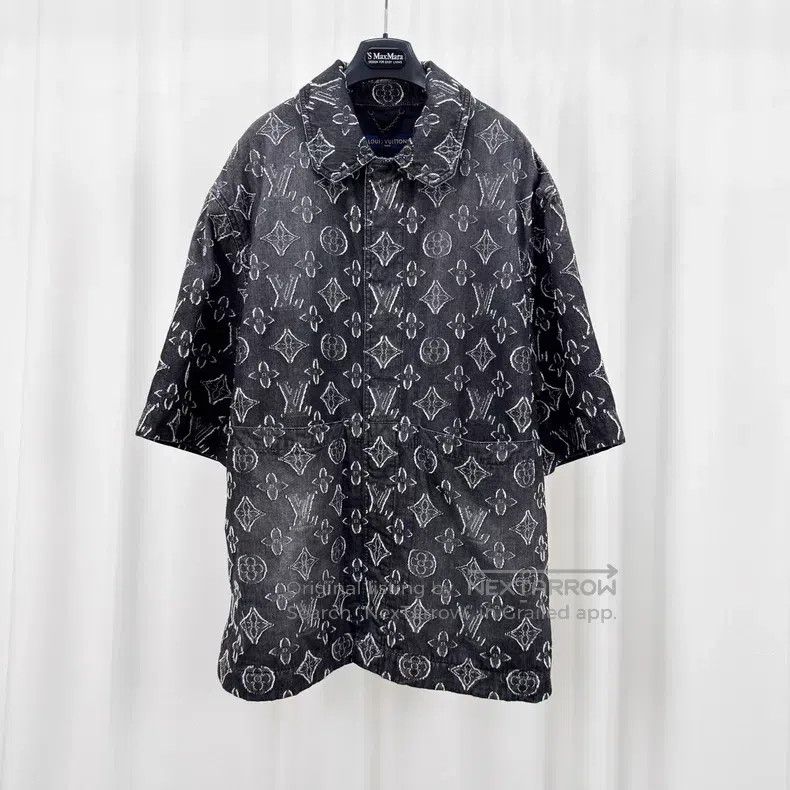 Louis Vuitton Louis Vuitton Black and grey full print denim short sleeve Size US XL / EU 56 / 4 - 1 Thumbnail