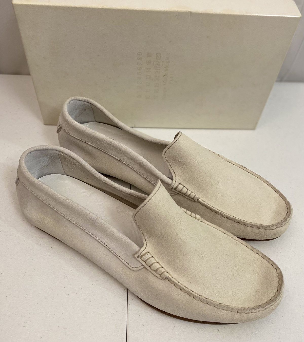 Maison Margiela Maison Margiela 22 🇮🇹 Off White Rubbed Suede Slip On 13 NEW Size US 13 / EU 46 - 1 Thumbnail