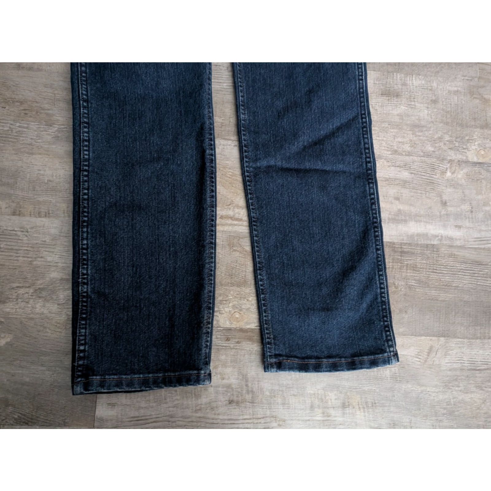 Wrangler Wrangler Jeans Cowboy Cut 47MAVMR 30x32 Western Denim Mens Classic Bootcut Blue Cotton Blend NICARAGUAN EUC Size US 30 / EU 46 - 2 Thumbnail