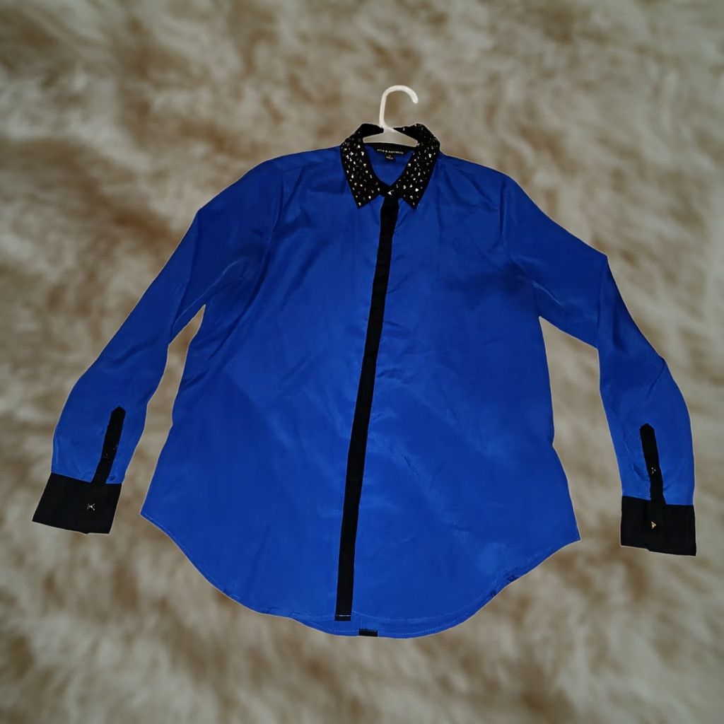 Vintage Rock & Republic Women's Medium Blue Button Up Shirt Long Sleeve Modern Blingy Size M / US 6-8 / IT 42-44 - 1 Thumbnail
