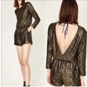 Zara ZARA Jumpsuit Gold Sequin Black Metallic Long Sleeve Romper Size 26" / US 2 / IT 38 - 1 Thumbnail