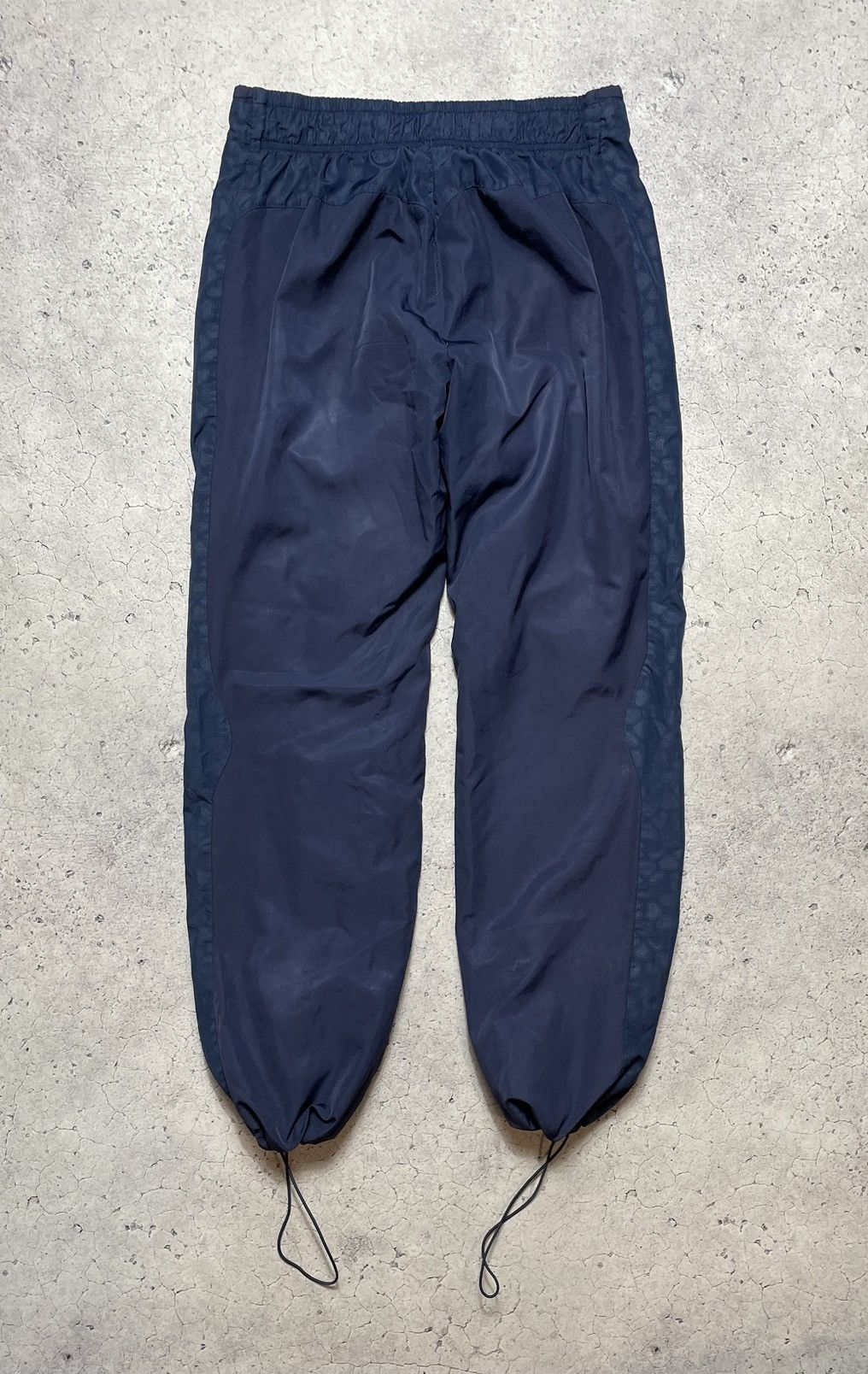 Nike Vintage Nike Track Pants Nylon Drill Y2K style Swoosh Size US 30 / EU 46 - 2 Thumbnail