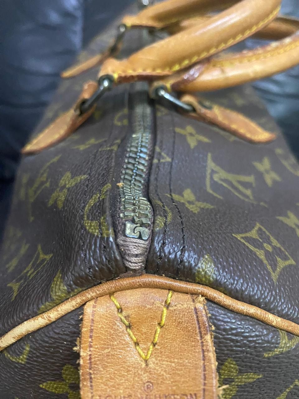 Louis Vuitton Authentic LOUIS VUITTON Speedy 35 Size ONE SIZE - 4 Thumbnail