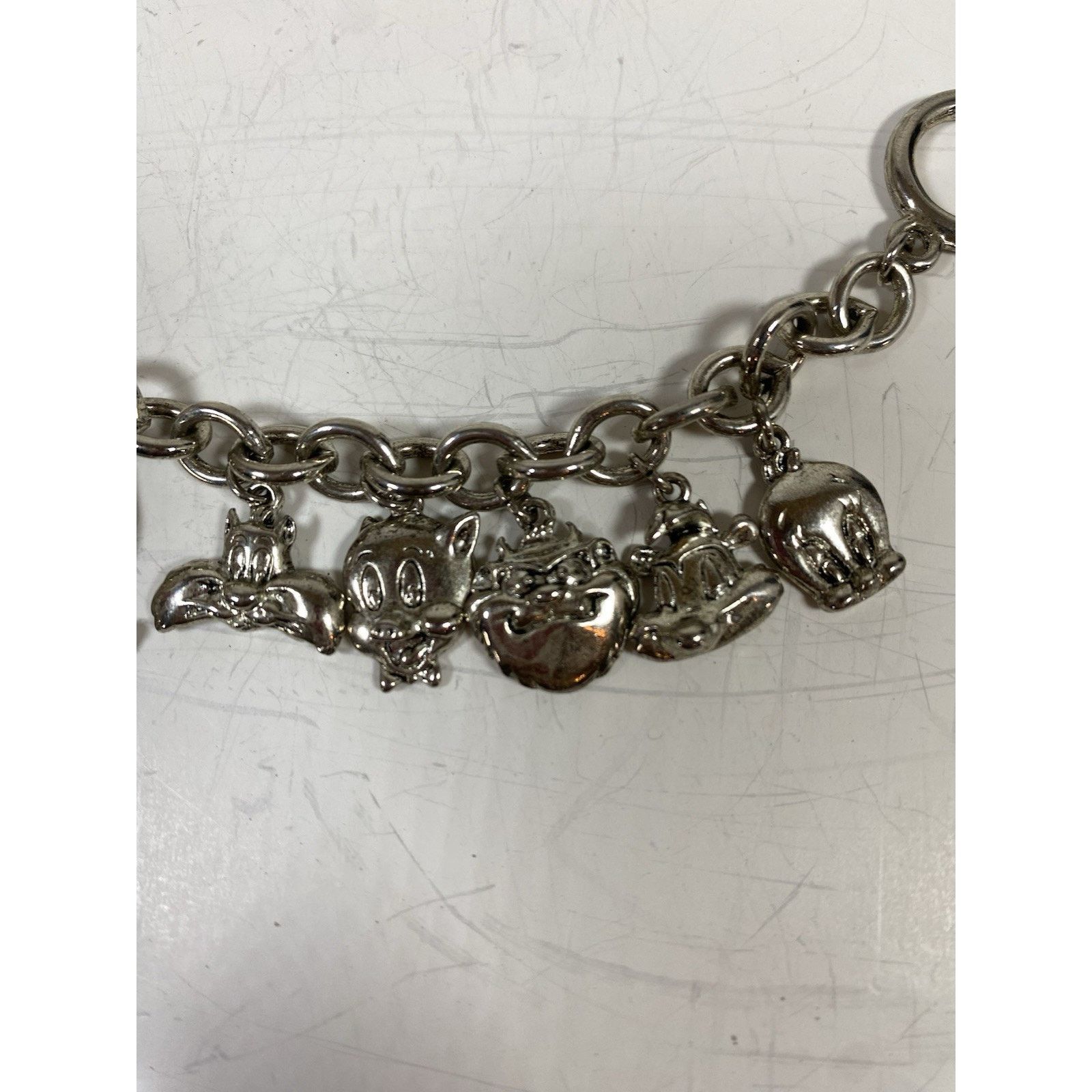 Warner Bros Vintage 1992 WARNER BROS. Comic Character Charm Bracelet Size ONE SIZE - 5 Thumbnail
