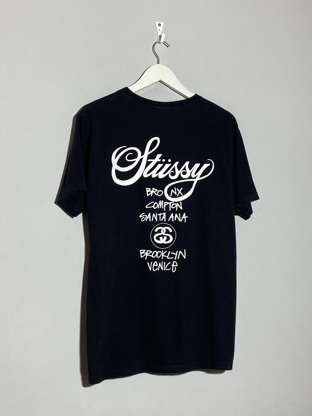 Stussy 🔥 STÜSSY WORLD TOUR TEE NYC TOKYO PARIS COMPTON VIBES_ Size US M / EU 48-50 / 2 - 2 Thumbnail