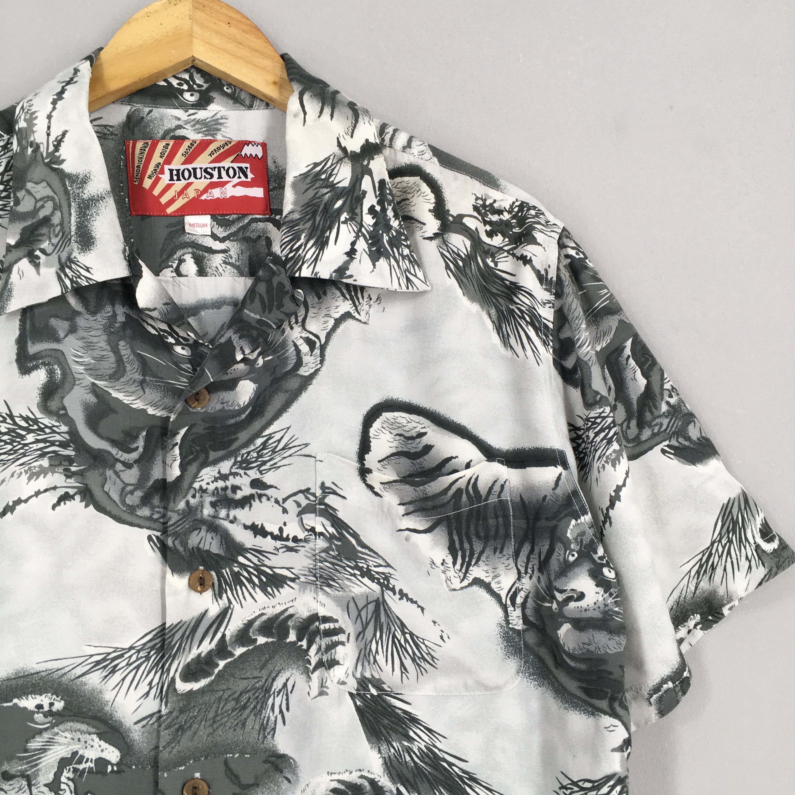 Other Vintage Houston Japan Hawaiian Dragon Shirt Medium Size US M / EU 48-50 / 2 - 2 Thumbnail