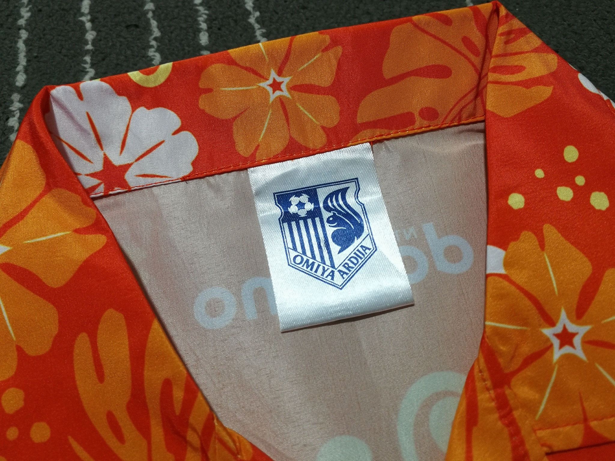Japanese Brand OMIYA ARDIJA 1998 X NTT docomo M 2069 Size US M / EU 48-50 / 2 - 3 Thumbnail