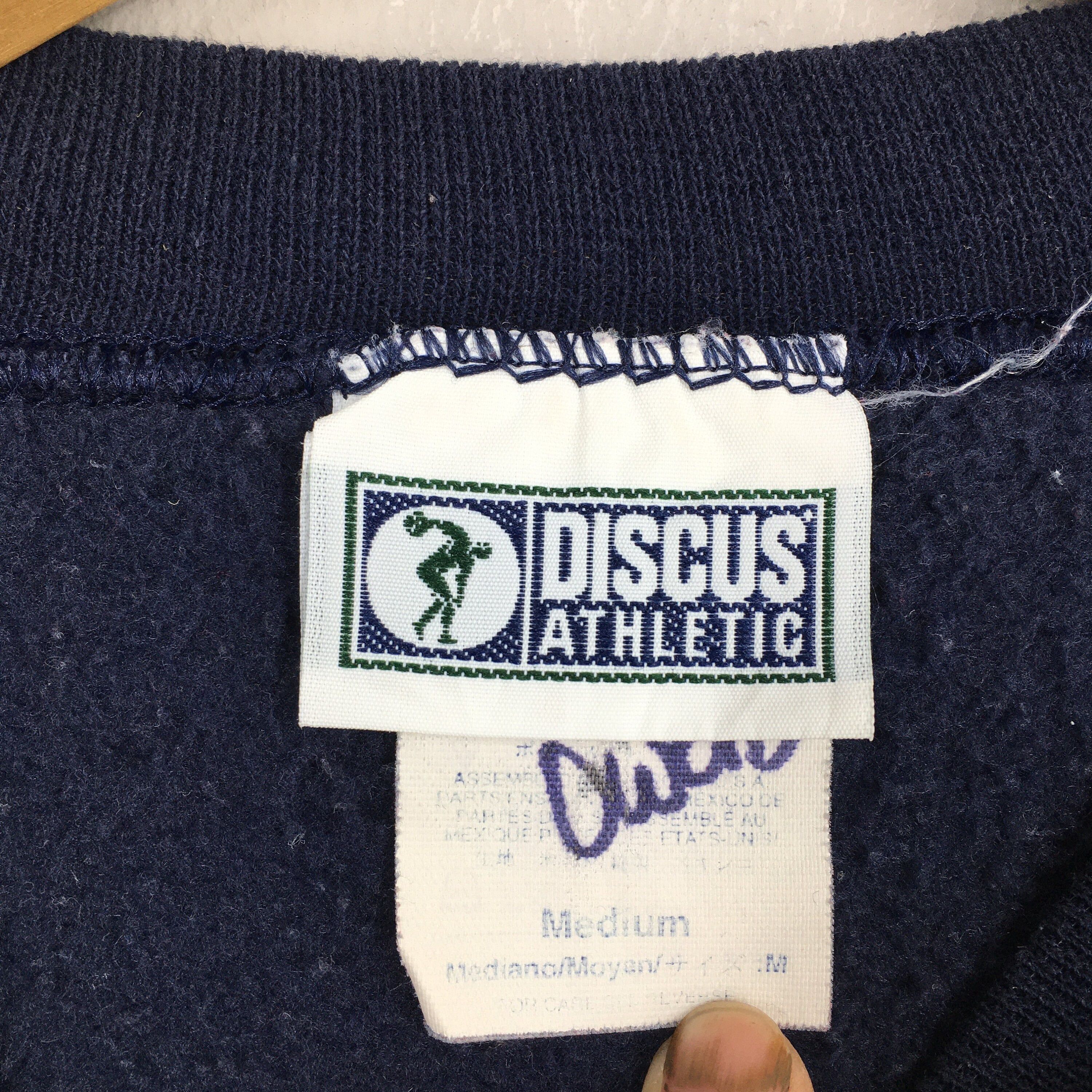 Vintage Vintage 90s Discus Athletic Blue Plain Crewneck Jumper M Size US M / EU 48-50 / 2 - 6 Thumbnail