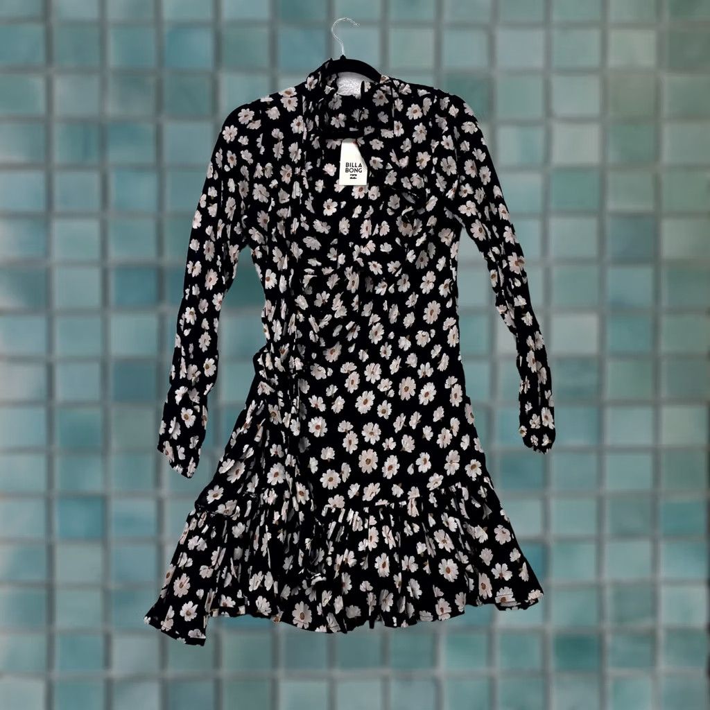 Billabong Billabong Dress Black Womens 10 Mini Wrap Daisy Belted Ruffle Long Sleeve Boho Size L / US 10 / IT 46 - 1 Thumbnail