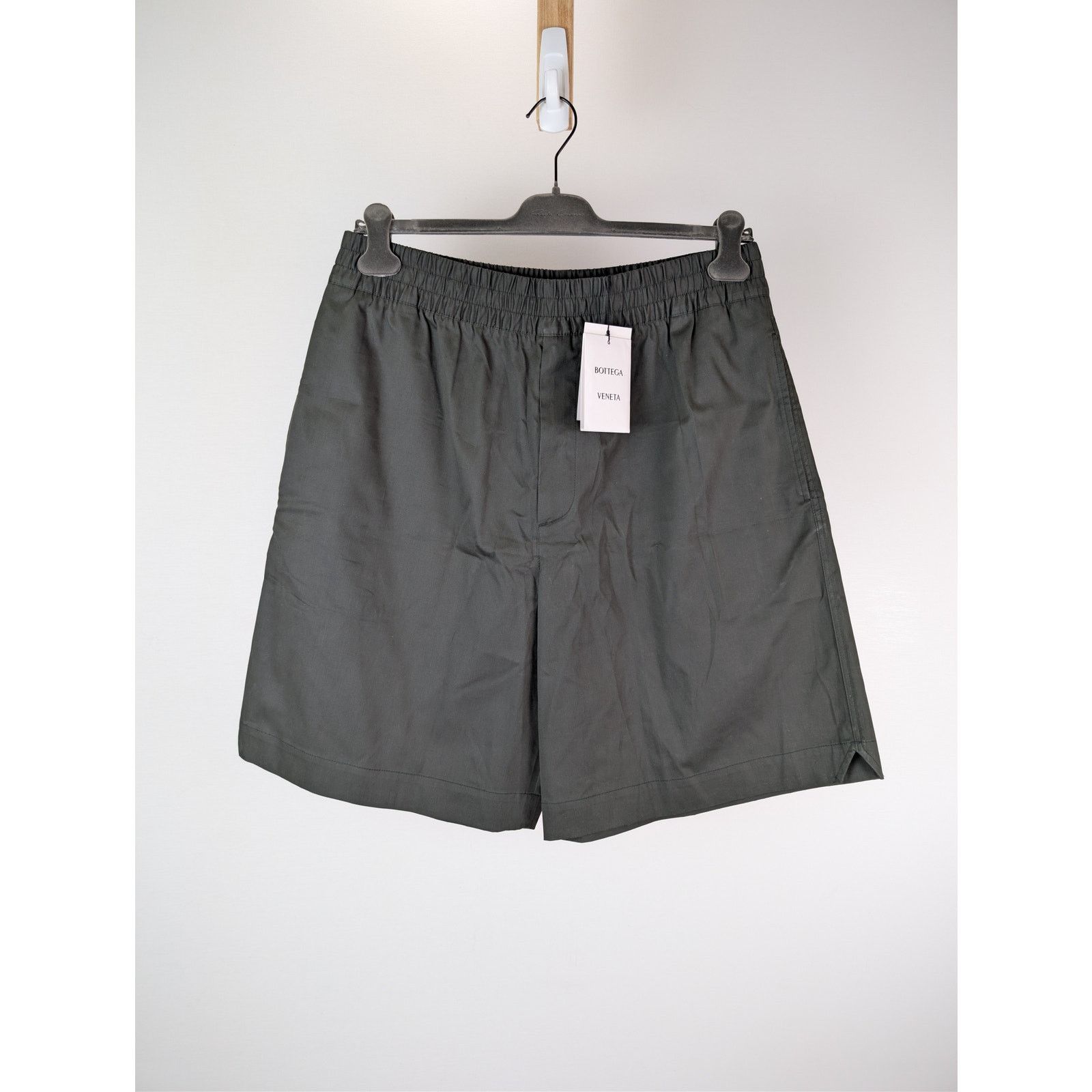 Bottega Veneta o1rshd1 Soft Organic Cotton Shorts in Camping Size US 34 / EU 50 - 1 Thumbnail