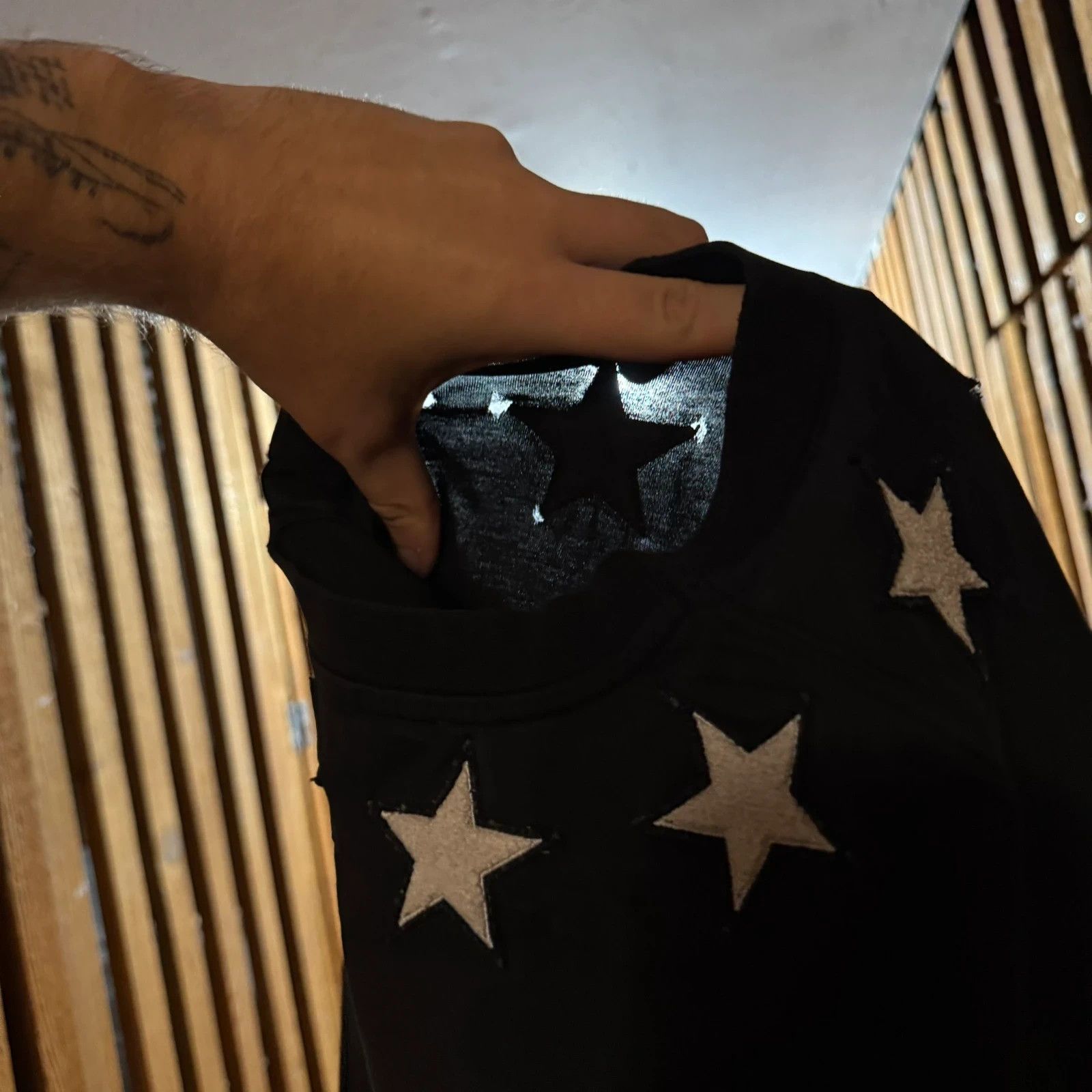Givenchy Givenchy star t-shirt Size US XXS / EU 40 - 13 Thumbnail