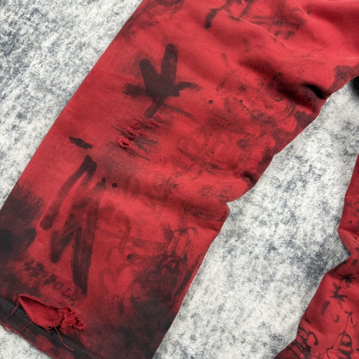 Balenciaga Balenciaga Sample Distressed Graffiti Print ‘Red’ Sweatpants Size US 32 / EU 48 - 7 Thumbnail
