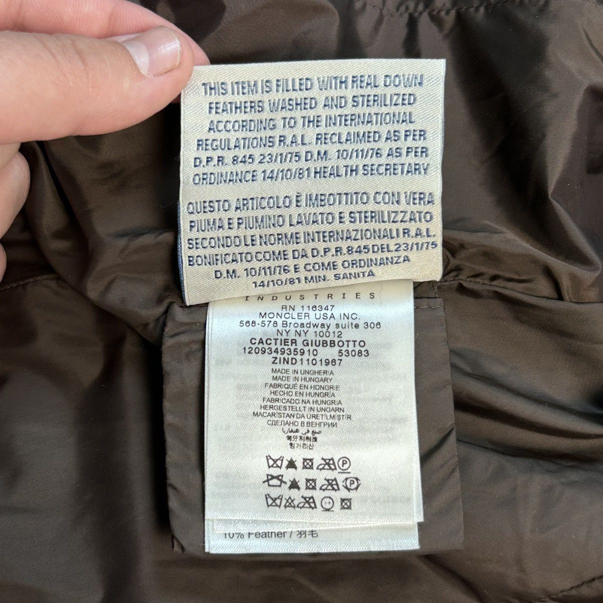 Moncler Moncler CACTIER GIUBBOTTO Down Coat Size M / US 6-8 / IT 42-44 - 16 Thumbnail