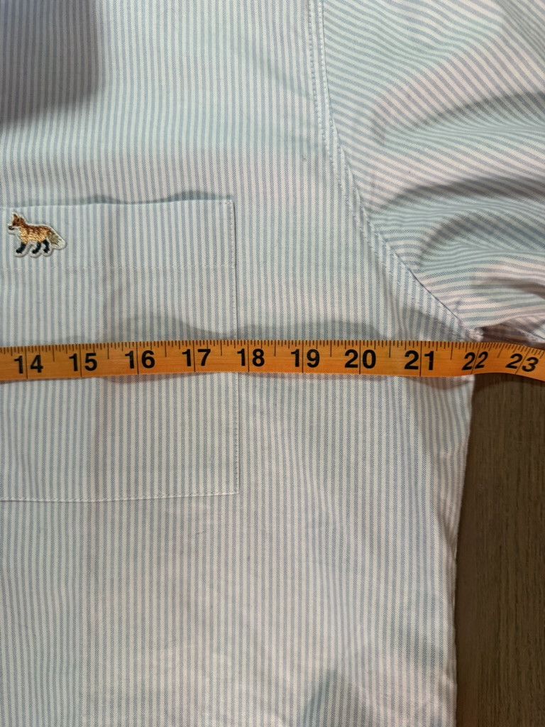 Maison Kitsune Maison Kitsuné striped oxford button down shirt (L / 42) Size US L / EU 52-54 / 3 - 4 Thumbnail