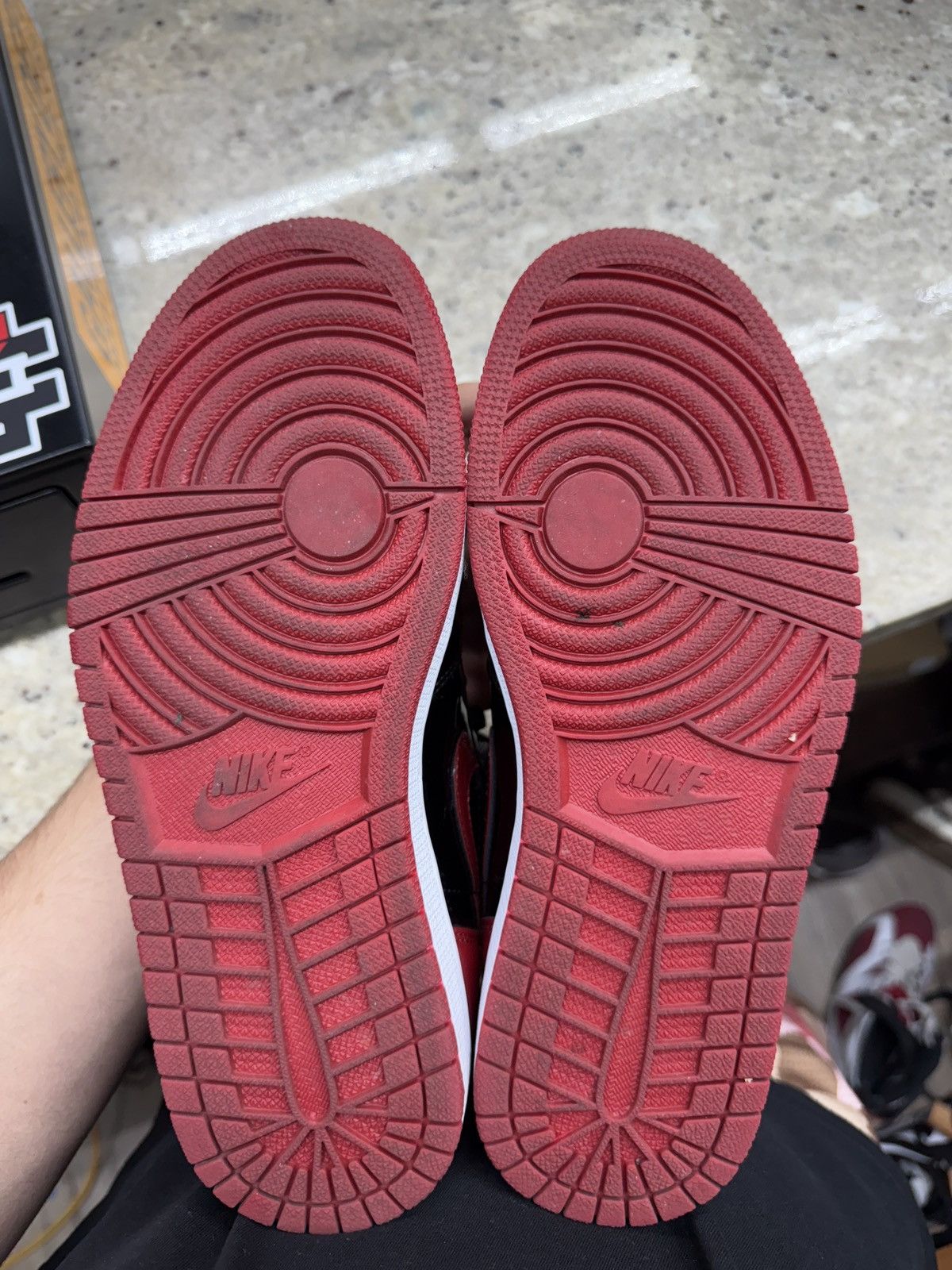 Jordan Brand Jordan Retro 1 Patents Size US 7.5 / EU 40-41 - 5 Thumbnail