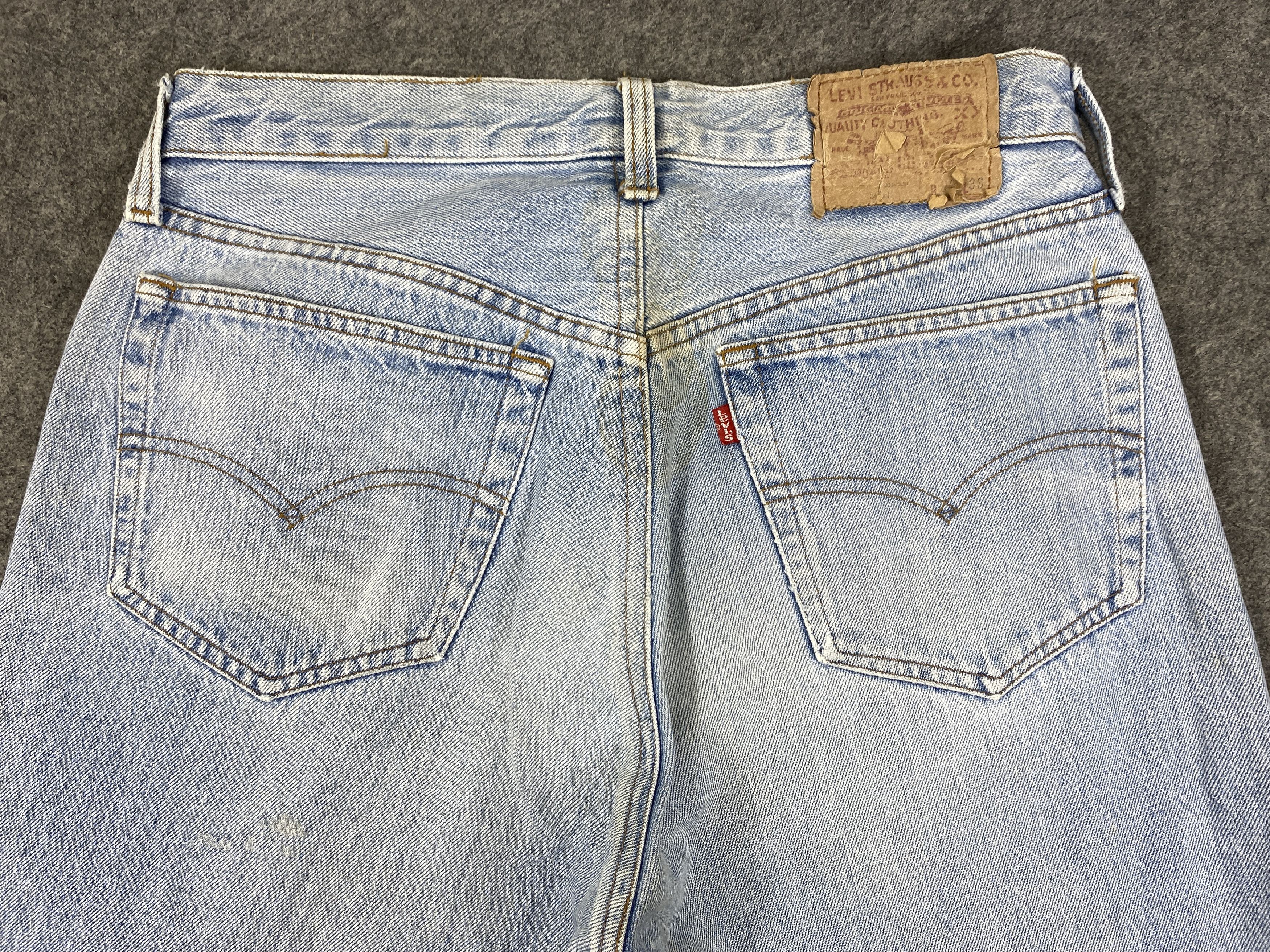 Levi's Light Blue Wash Vintage Levis 501 Jeans 30x29.5 - JN3146 Size US 30 / EU 46 - 4 Thumbnail