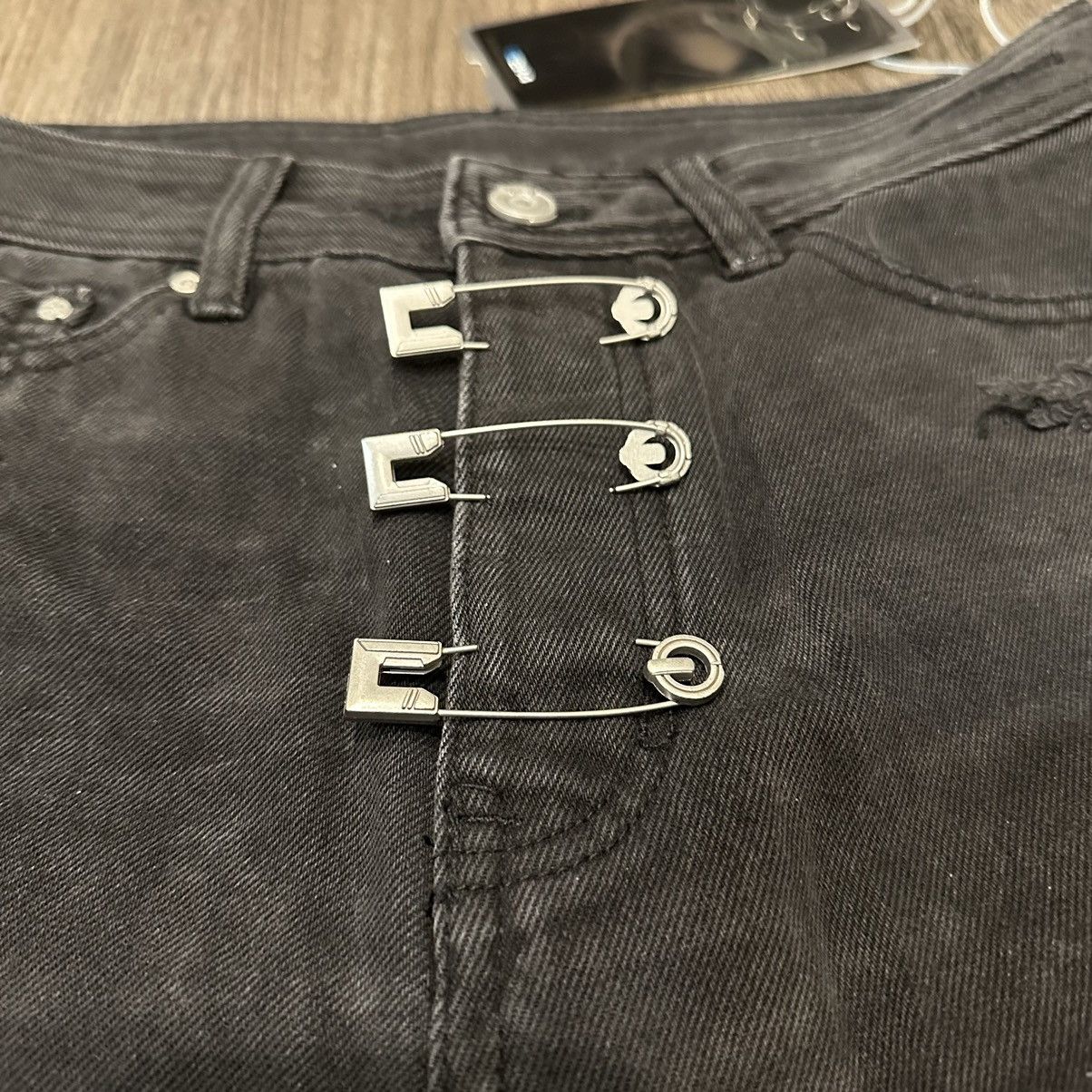 C2H4 Brand NWT C2H4 Distressed Black Denim Jeans Size US 30 / EU 46 - 4 Thumbnail