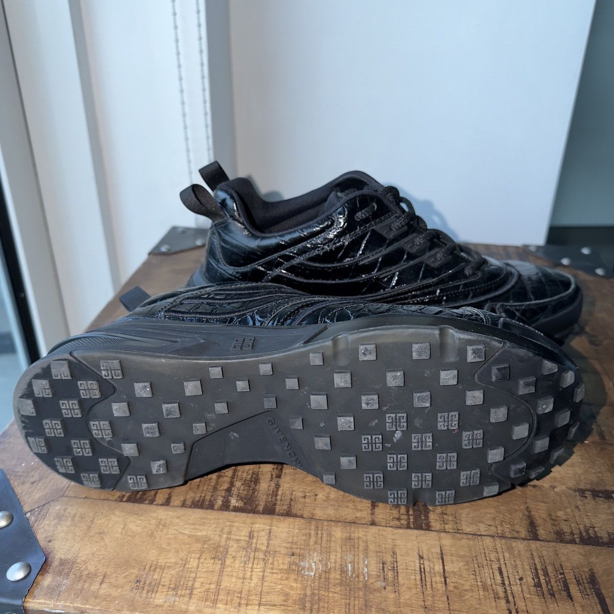 Givenchy Givenchy GIV 1 size 8/41 Size US 8 / EU 41 - 5 Thumbnail