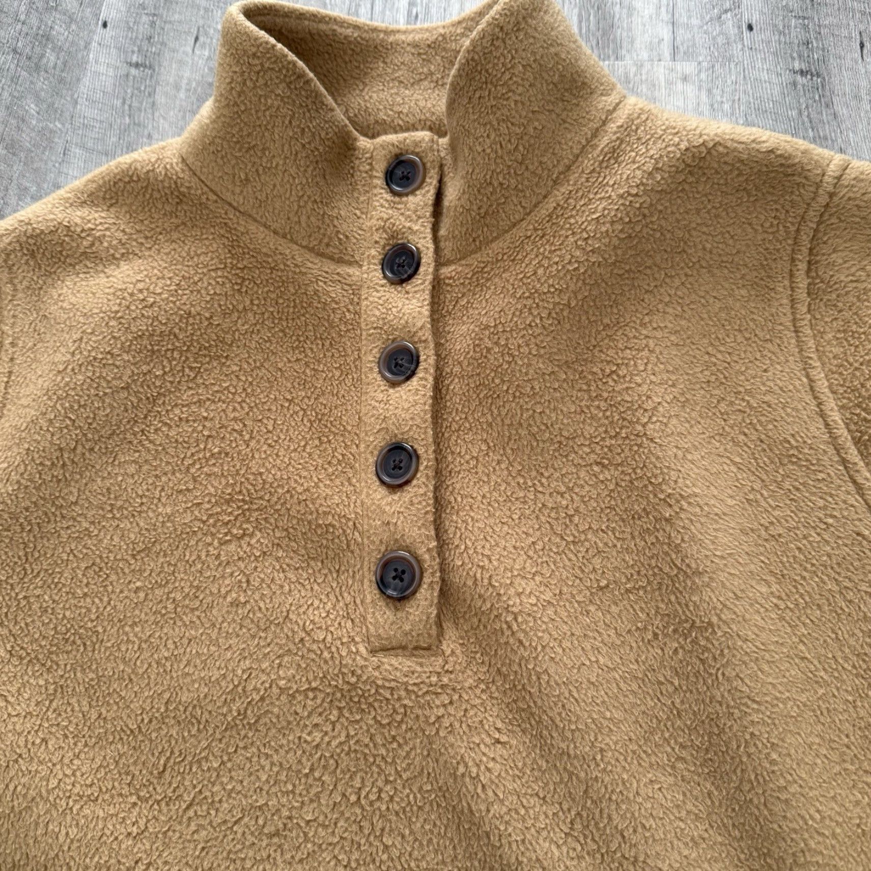 J.Crew J. Crew Sherpa Pullover Tunic 1/4 Button Fleece Womens L Tan Pockets Size L / US 10 / IT 46 - 3 Thumbnail