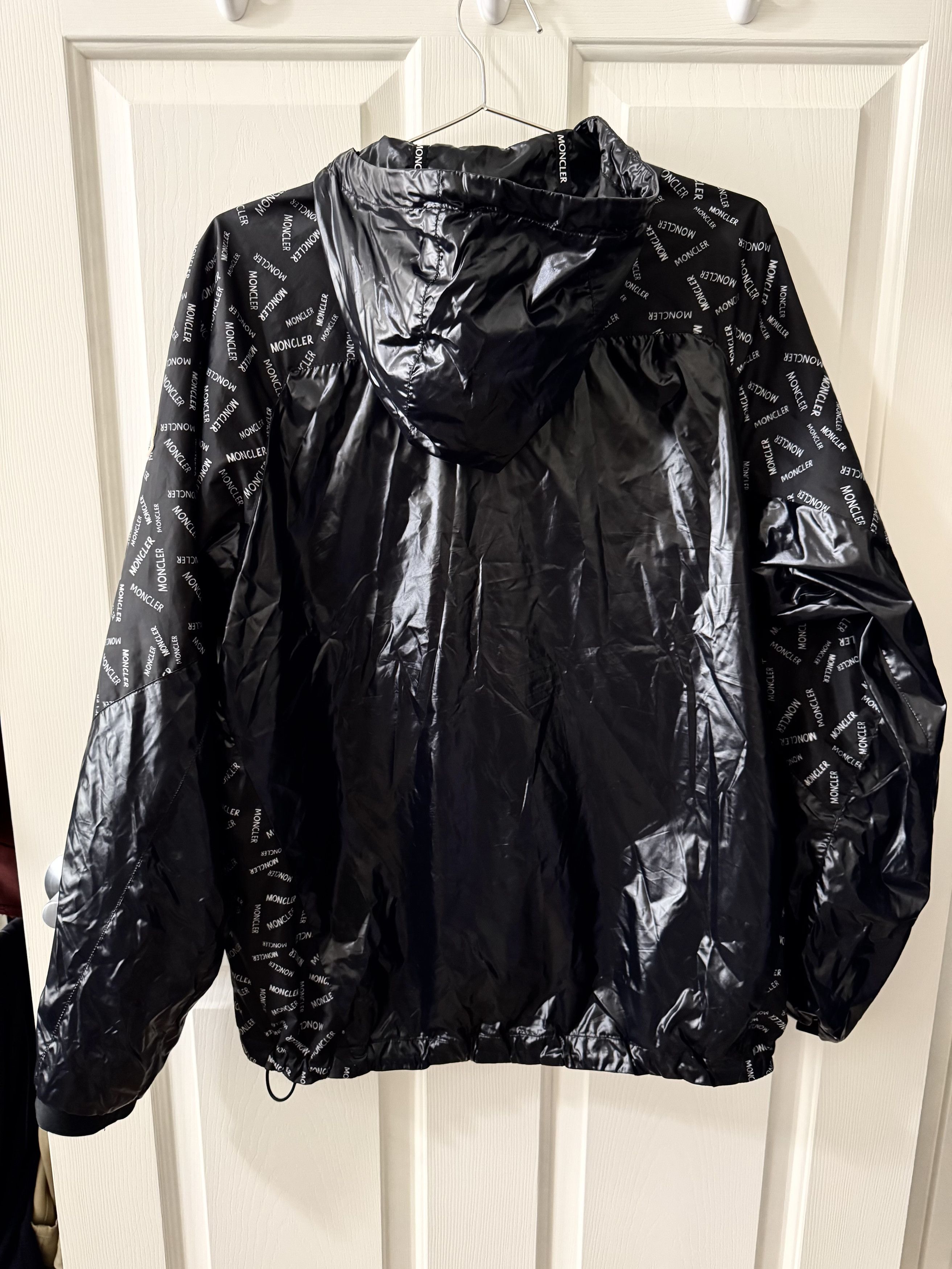 Moncler AUTH MONCLER GIDAYU BLACK JACKET (SIZE 3 – FITS MED / LRG) Size US L / EU 52-54 / 3 - 6 Thumbnail