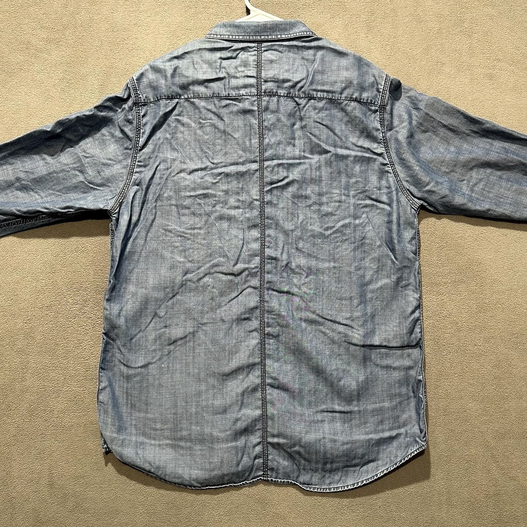 Johnston & Murphy Johnston & Murphy Shirt Mens Large Blue Chambray Button Up Long Sleeve GUC Size US L / EU 52-54 / 3 - 2 Thumbnail