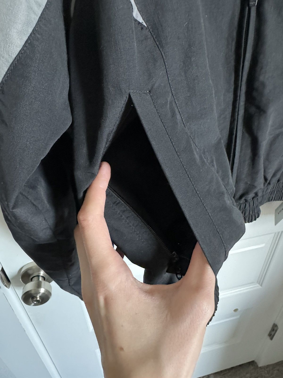 Balenciaga Balenciaga Winter 23 3B Logo Regular Fit Track Suit Jacket Size US XL / EU 56 / 4 - 7 Thumbnail