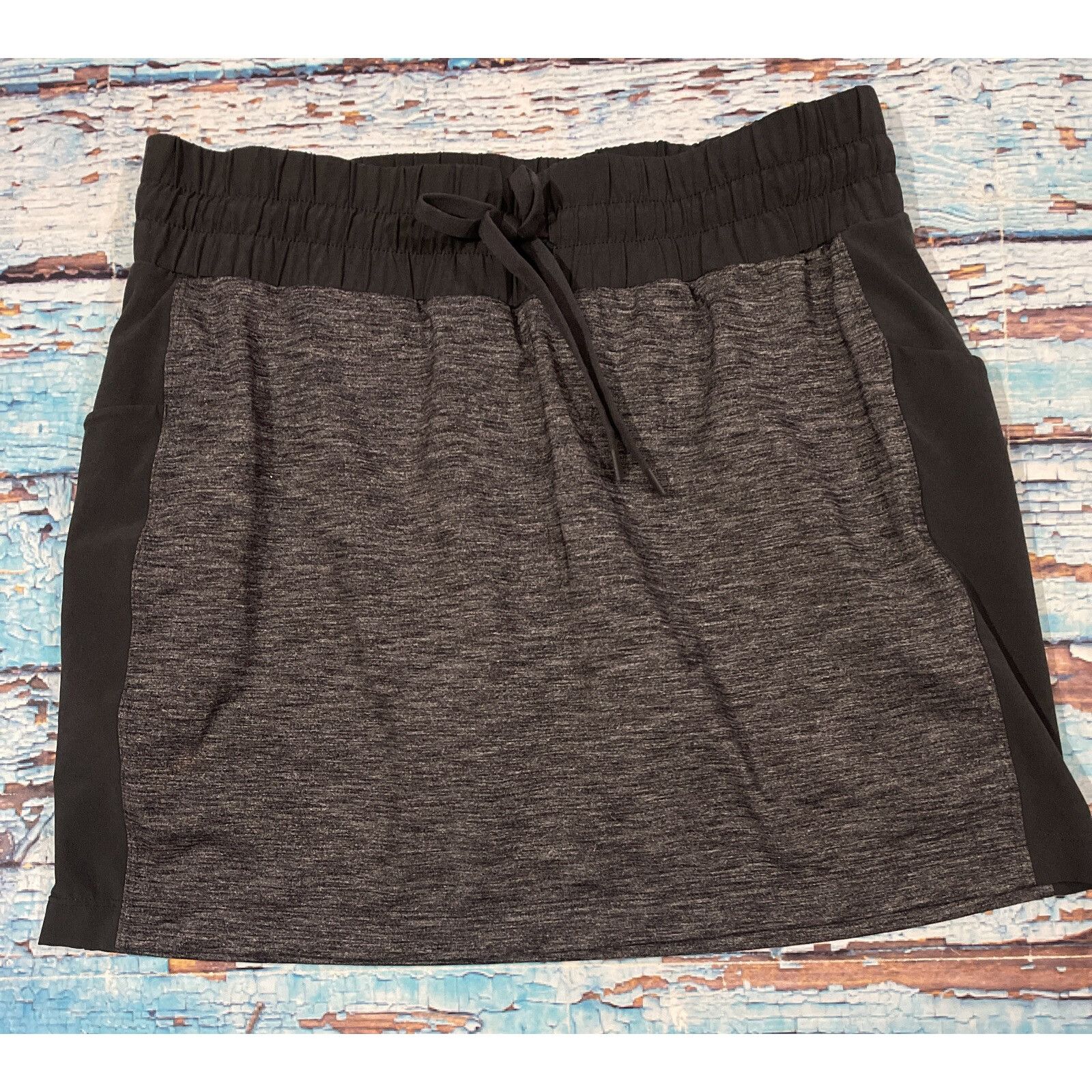 Athleta ATHLETA Skort Shorts Black And Gray WOMENS Small Side Pocket Size 28" / US 6 / IT 42 - 2 Thumbnail