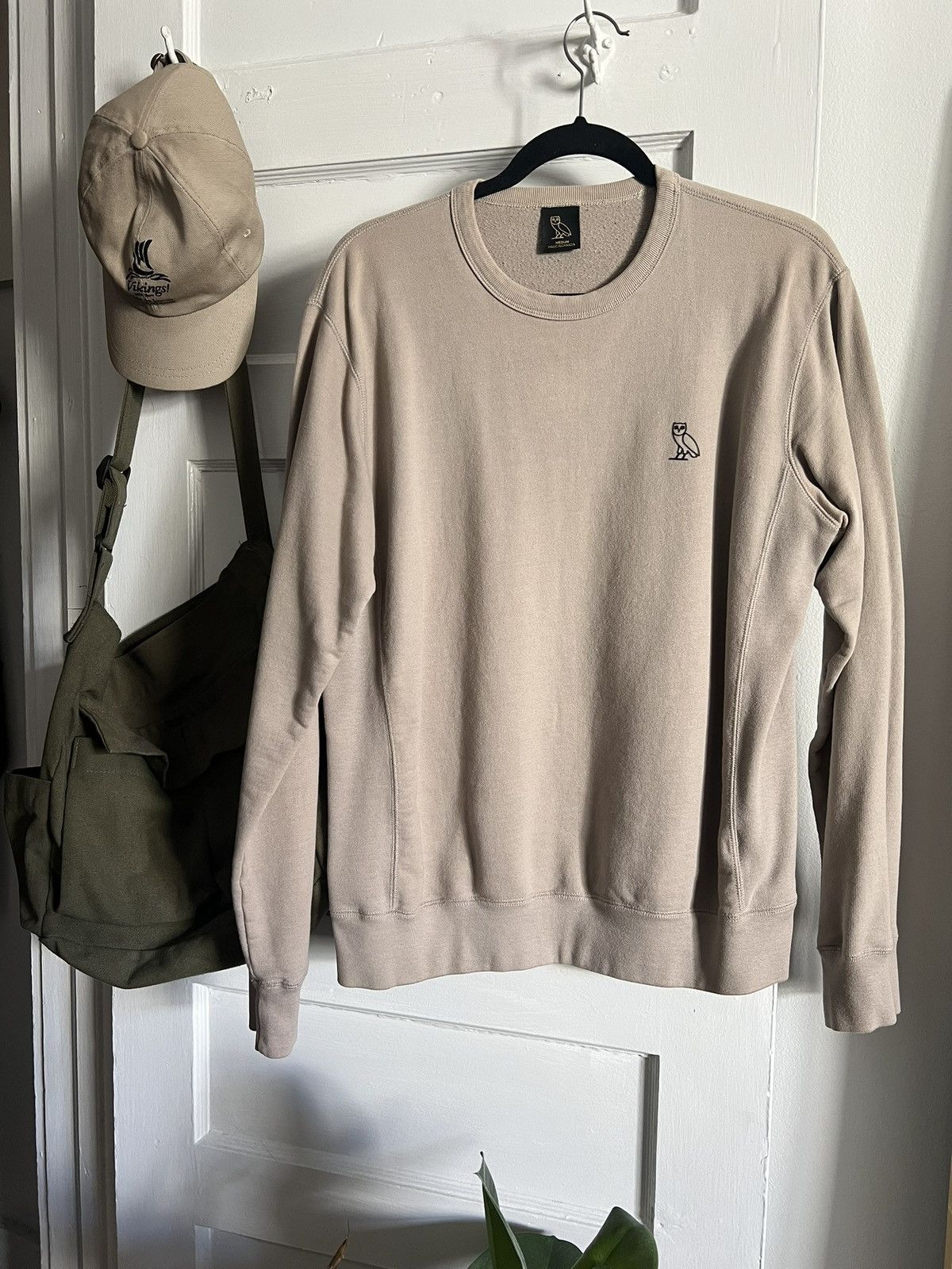 October's Very Own OVO Crewneck Beige Medium Size US M / EU 48-50 / 2 - 1 Thumbnail
