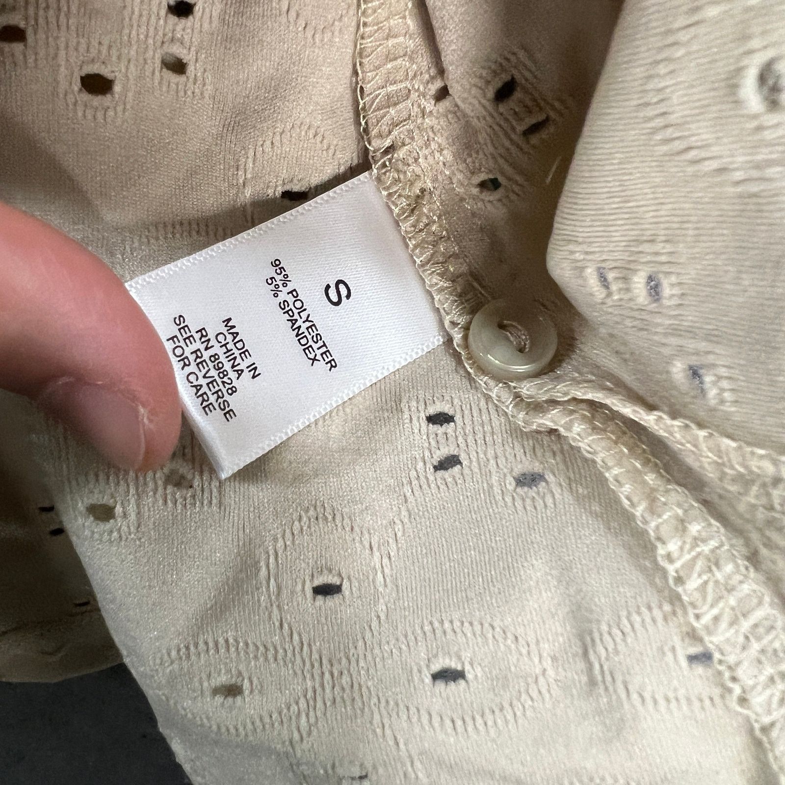 Other LOGO by Lori Goldstein Stretch Eyelet Button Front Cardigan Size S / US 4 / IT 40 - 9 Thumbnail
