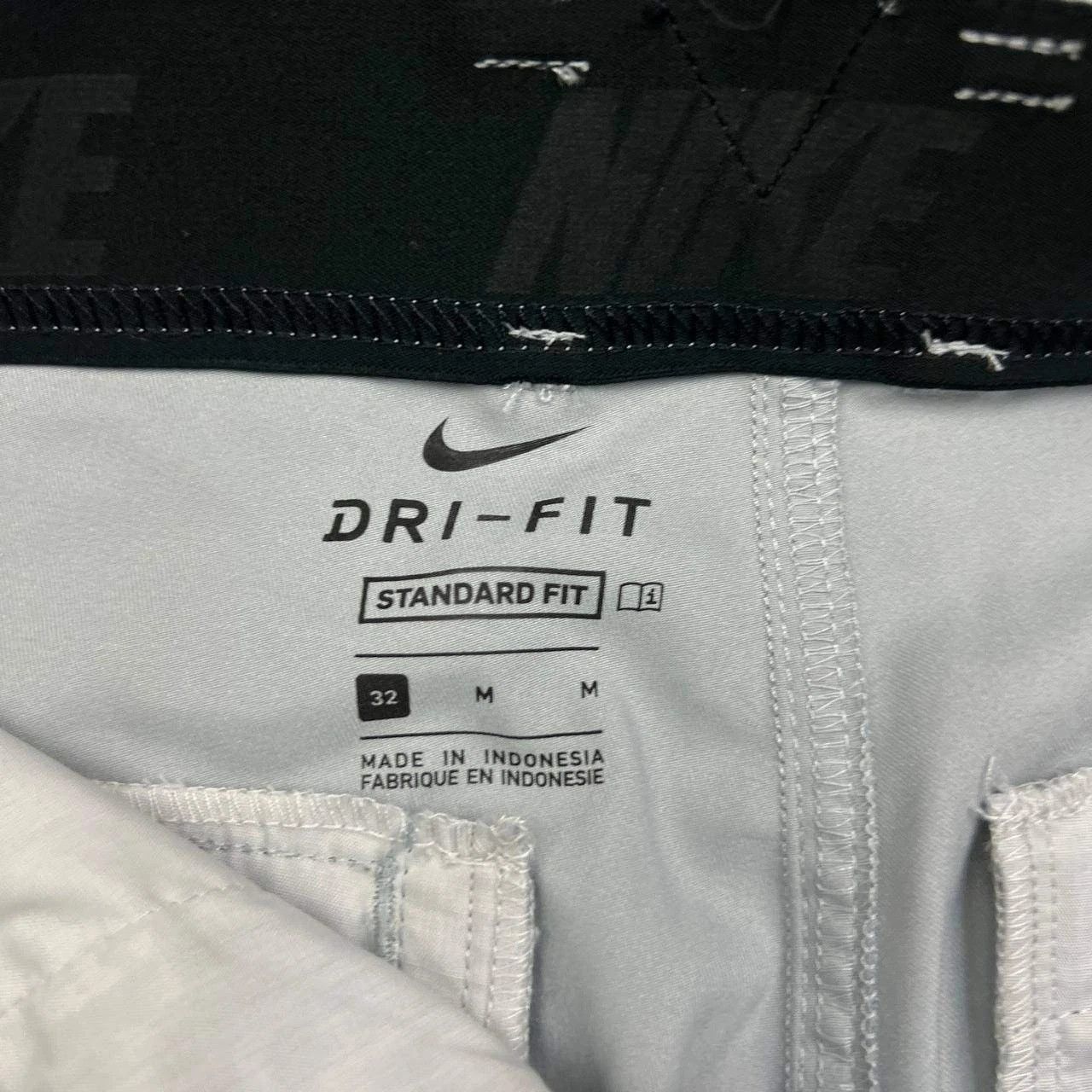 Nike Nike Dri-Fit Golf Shorts 32 Plaid Standard Fit Chino Pockets Size US 32 / EU 48 - 6 Thumbnail